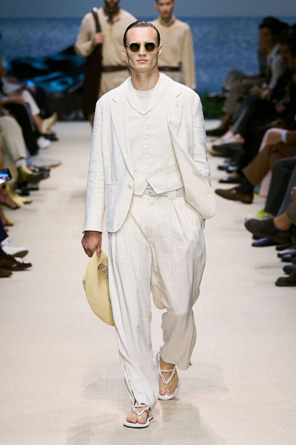 Giorgio Armani Spring Summer 2026 Men Runway Magazine (51)