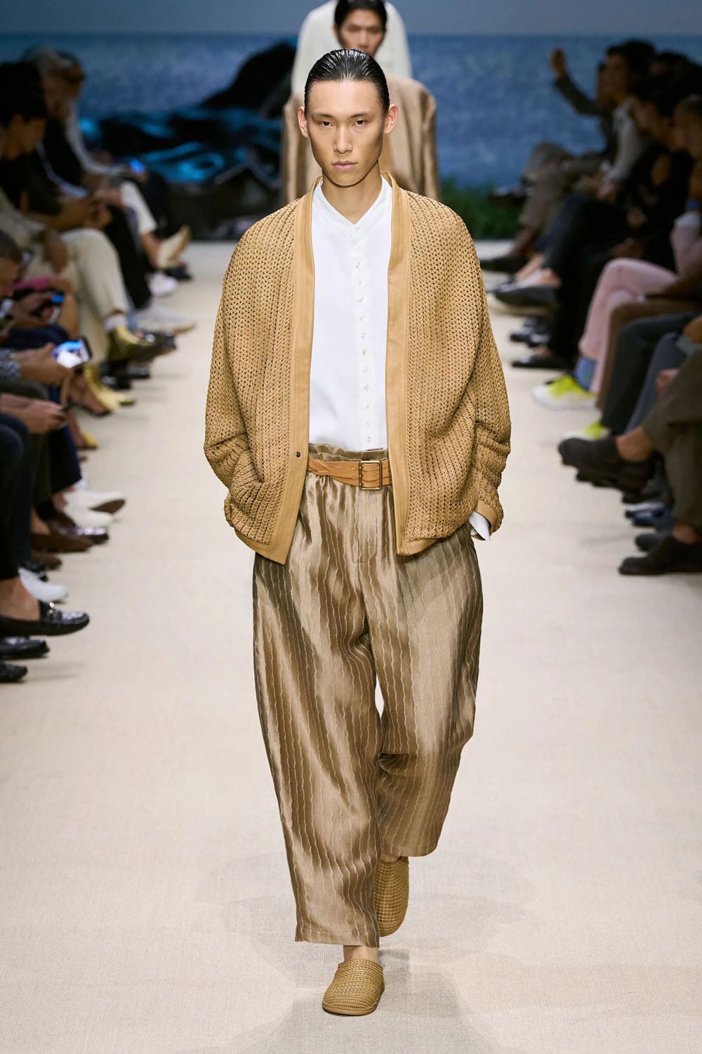 Giorgio Armani Spring Summer 2026 Men Runway Magazine (54)