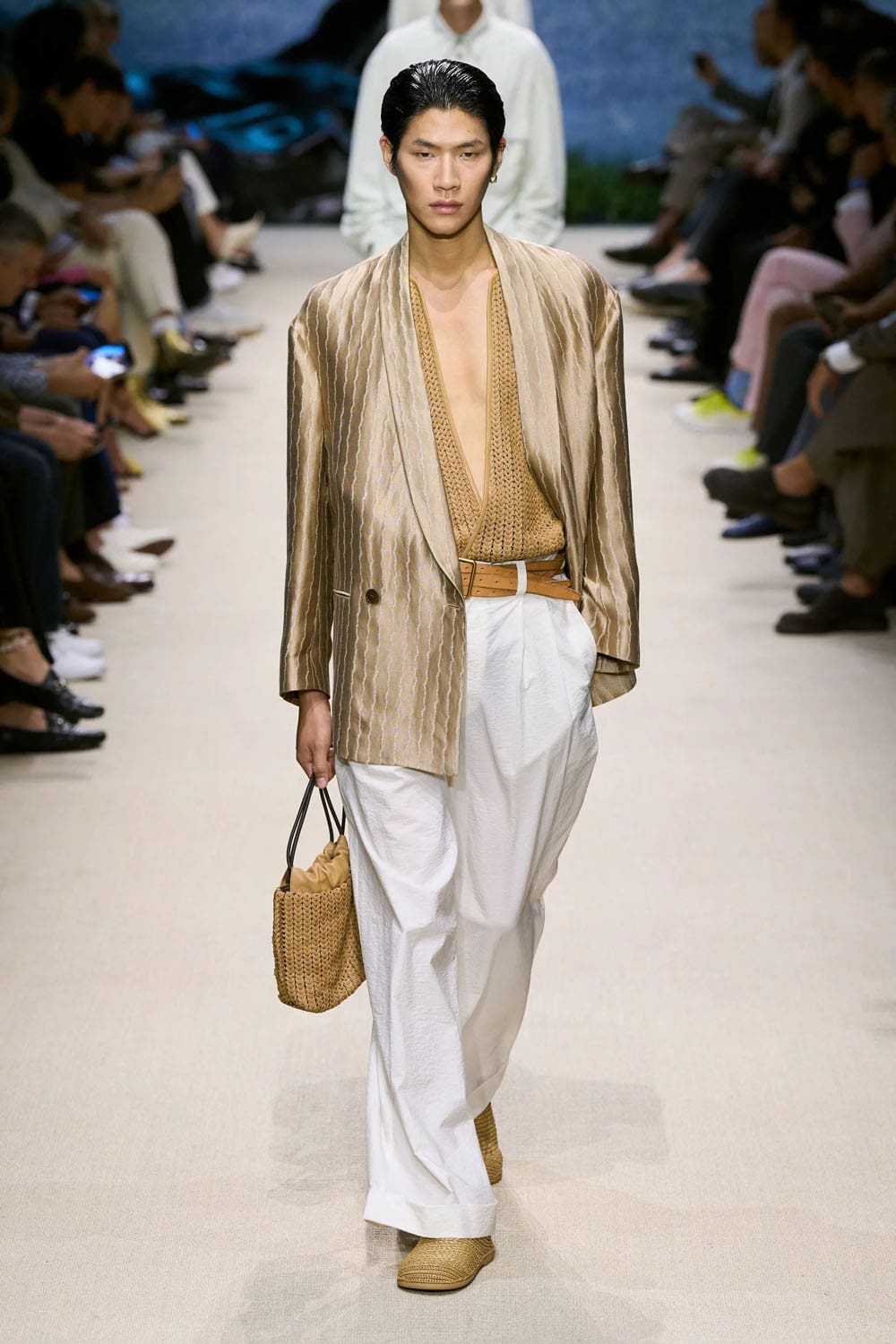 Giorgio Armani Spring Summer 2026 Men Runway Magazine (55)