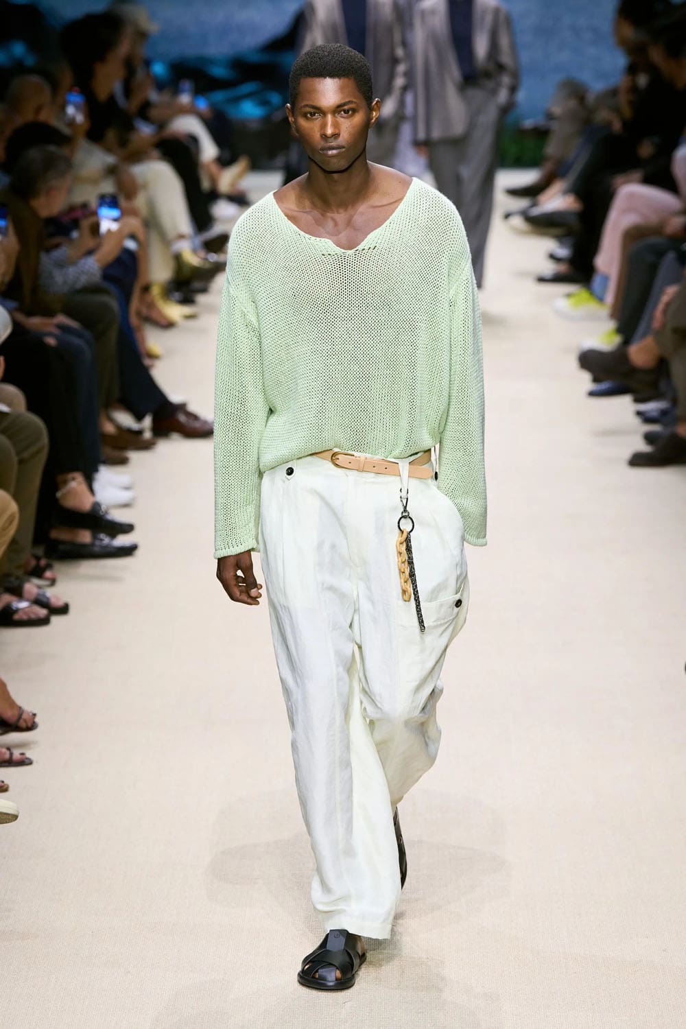 Giorgio Armani Spring Summer 2026 Men Runway Magazine (60)
