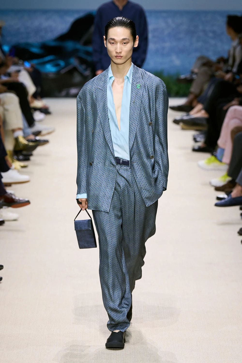 Giorgio Armani Spring Summer 2026 Men Runway Magazine (82)