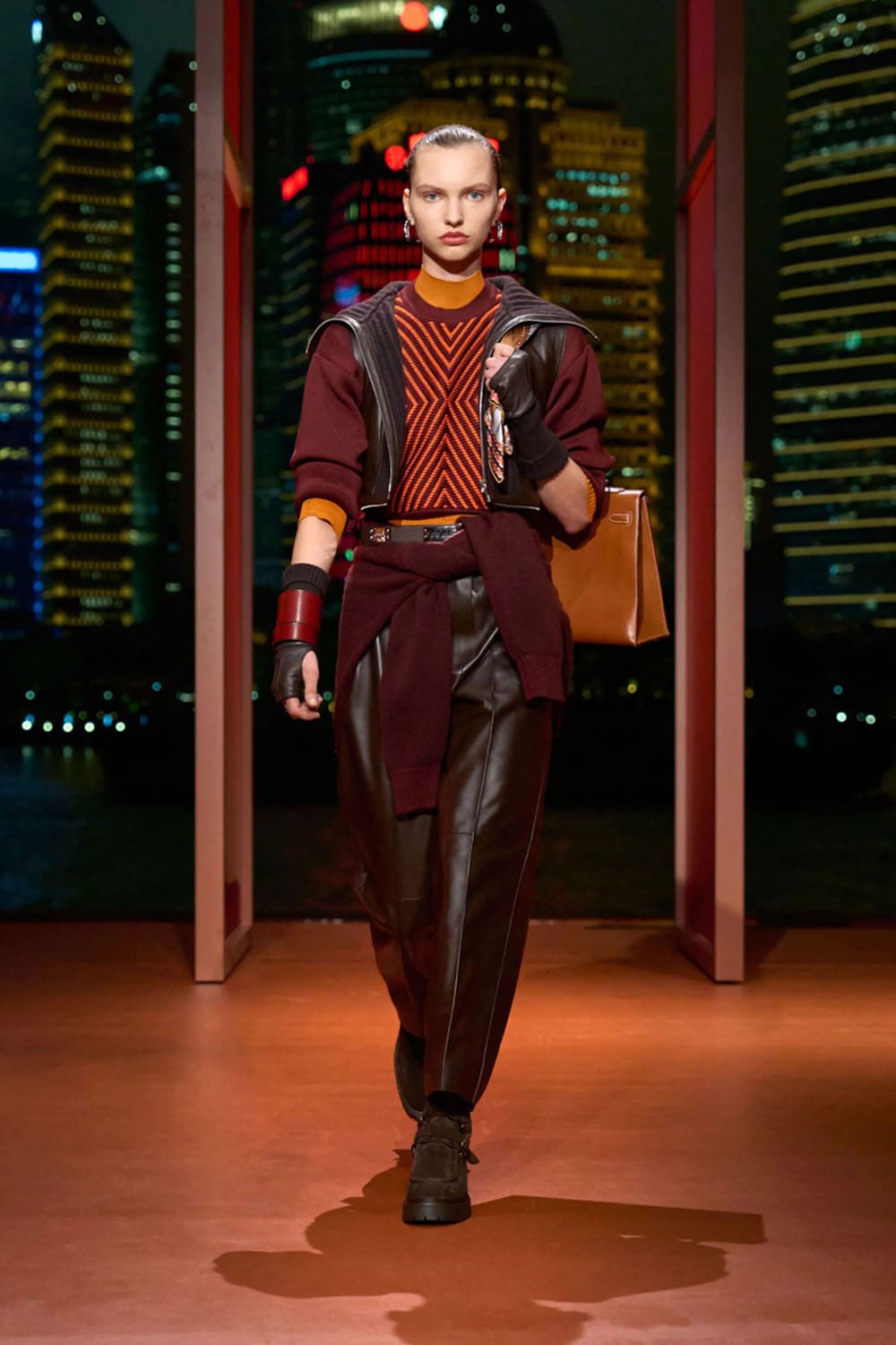 Hermes Autunno Inverno 2025 Shanghai Runway Magazine (16)