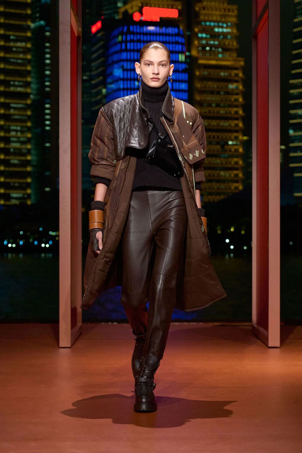 Hermes Autunno Inverno 2025 Shanghai Runway Magazine (8)