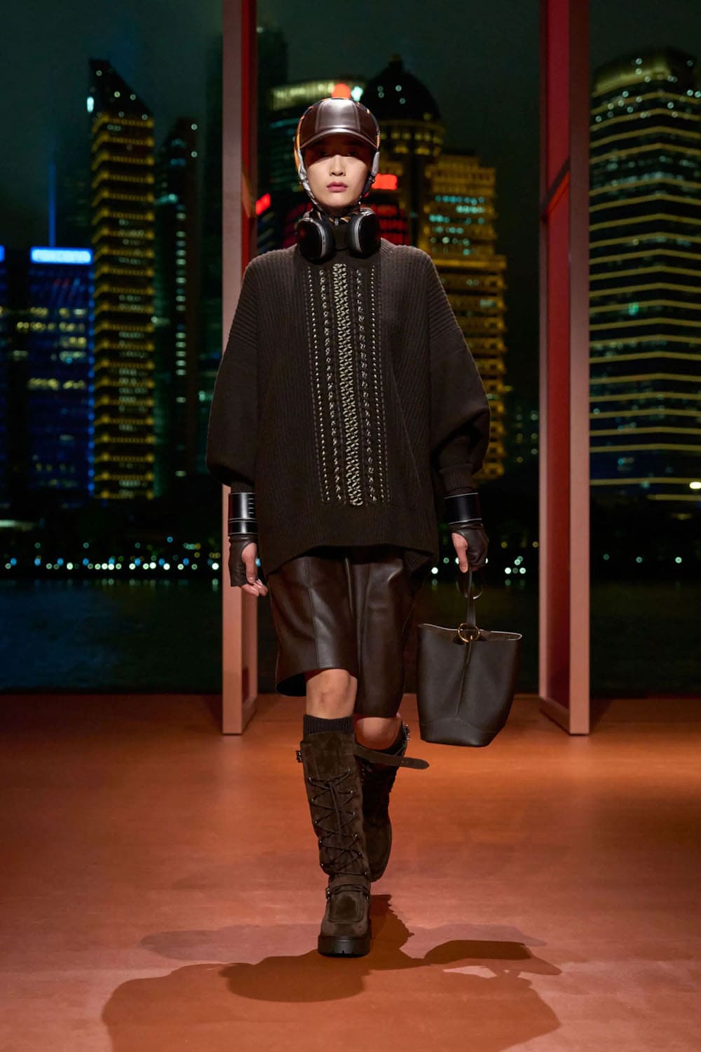 Hermes Autunno Inverno 2025 Shanghai Runway Magazine (9)