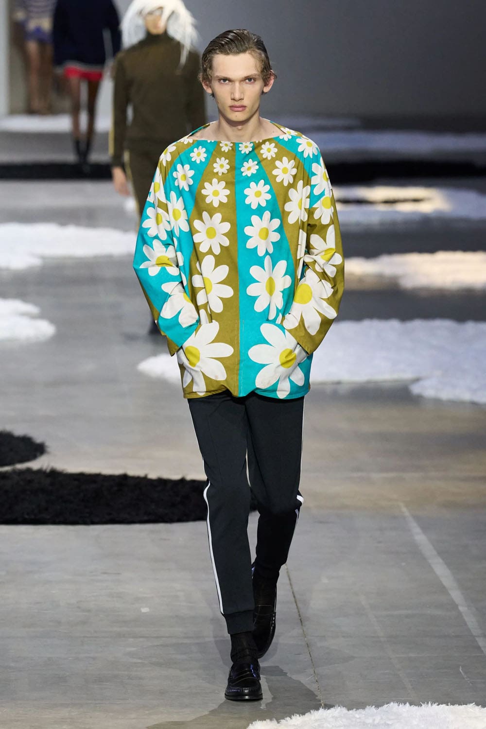 Prada Spring Summer 2026 Men Runway Magazine (21)