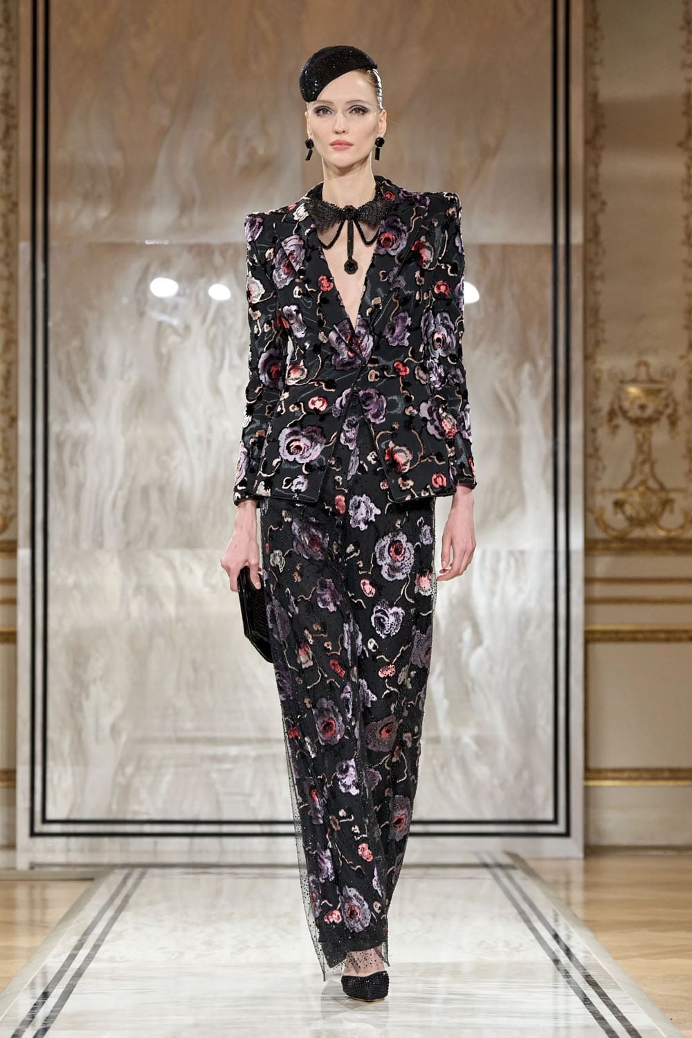 Armani Privè Autunno Inverno 2025 2026 Haute Couture Runway Magazine (10)