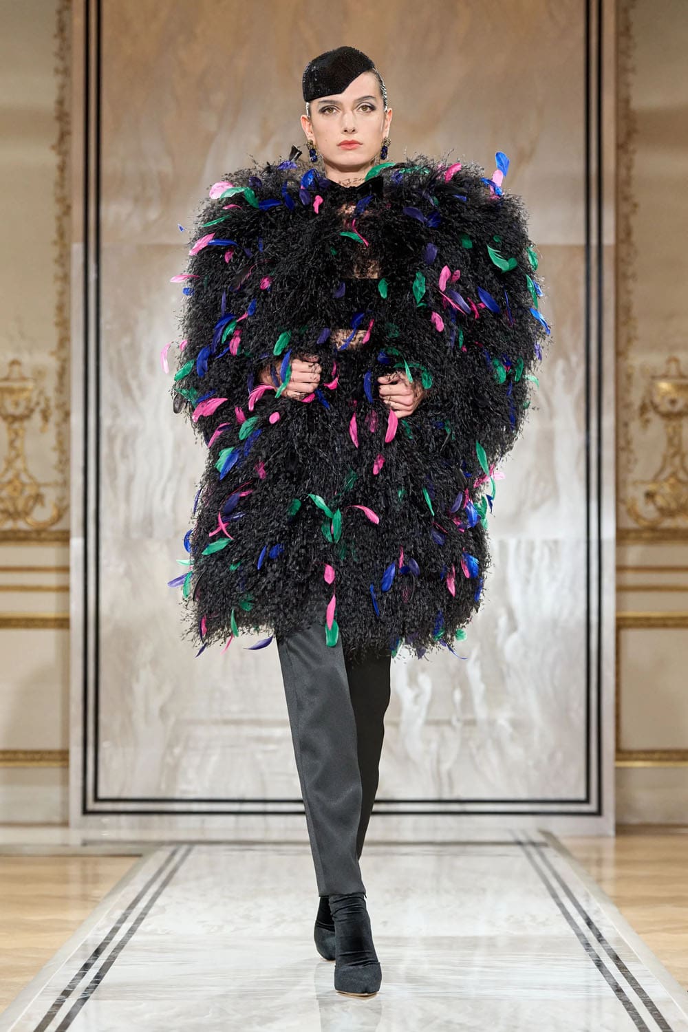 Armani Privè Autunno Inverno 2025 2026 Haute Couture Runway Magazine (21)