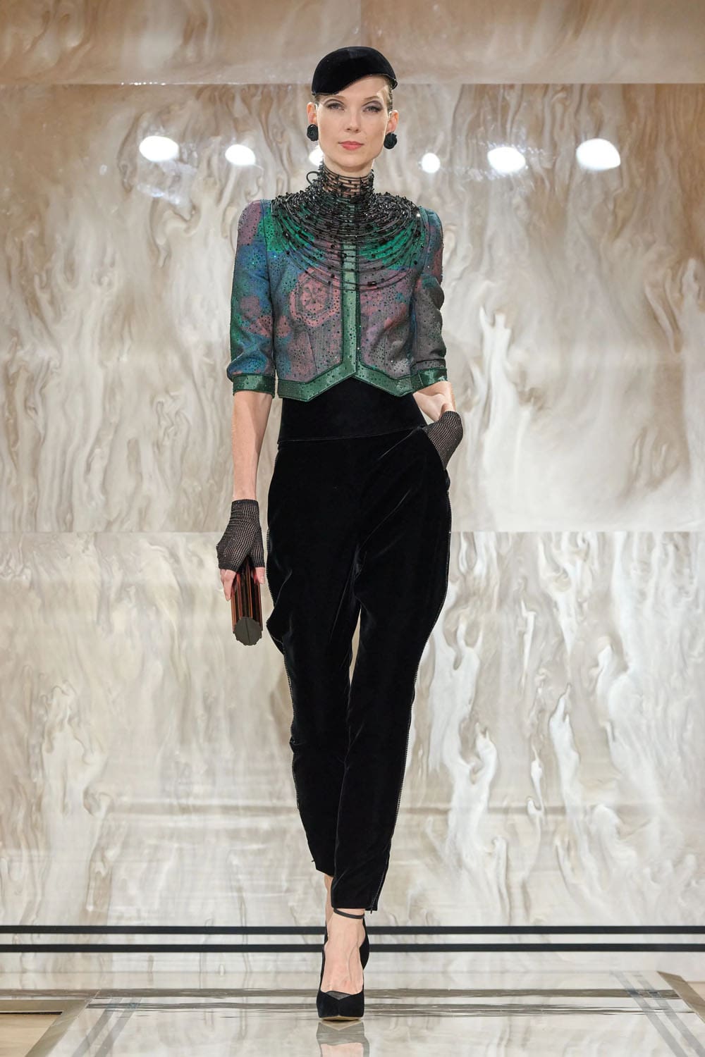 Armani Privè Autunno Inverno 2025 2026 Haute Couture Runway Magazine (3)