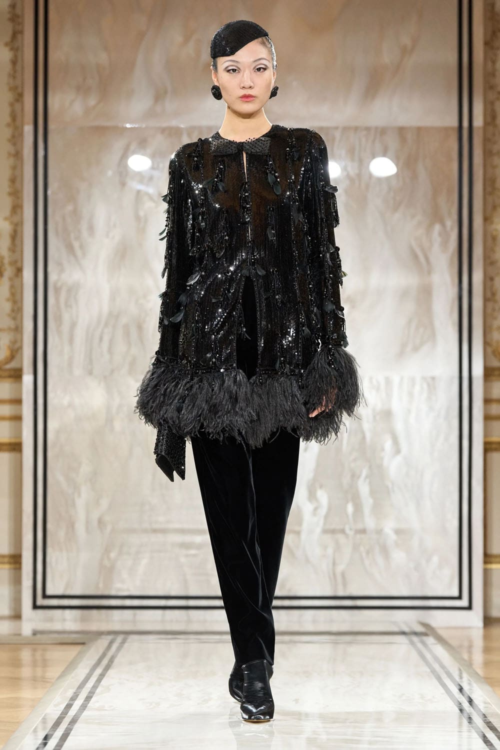 Armani Privè Autunno Inverno 2025 2026 Haute Couture Runway Magazine (30)