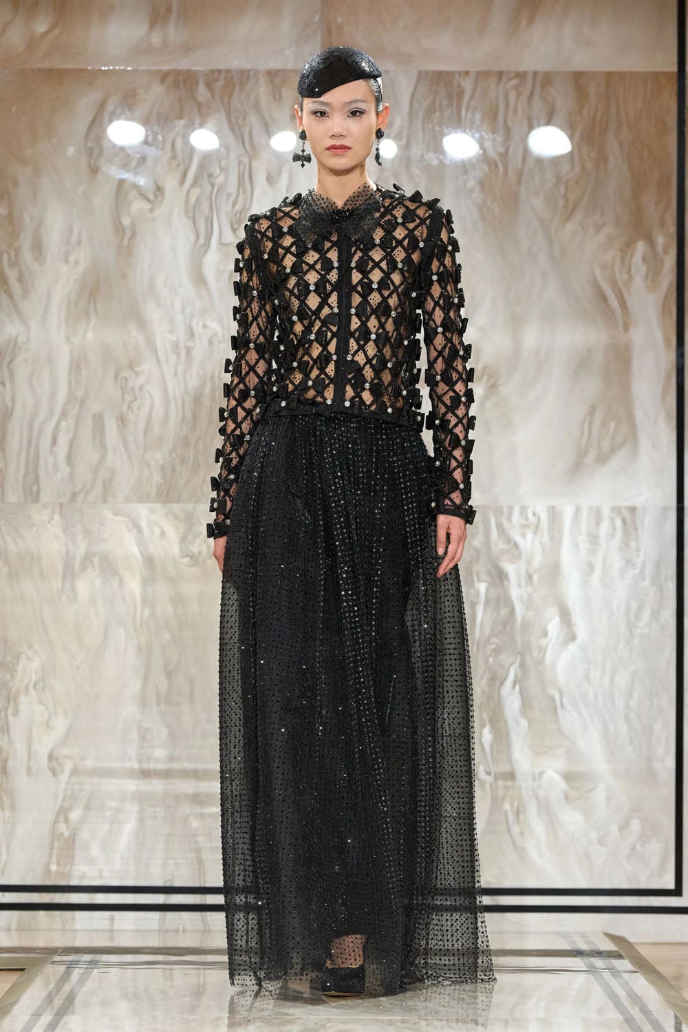 Armani Privè Autunno Inverno 2025 2026 Haute Couture Runway Magazine (31)