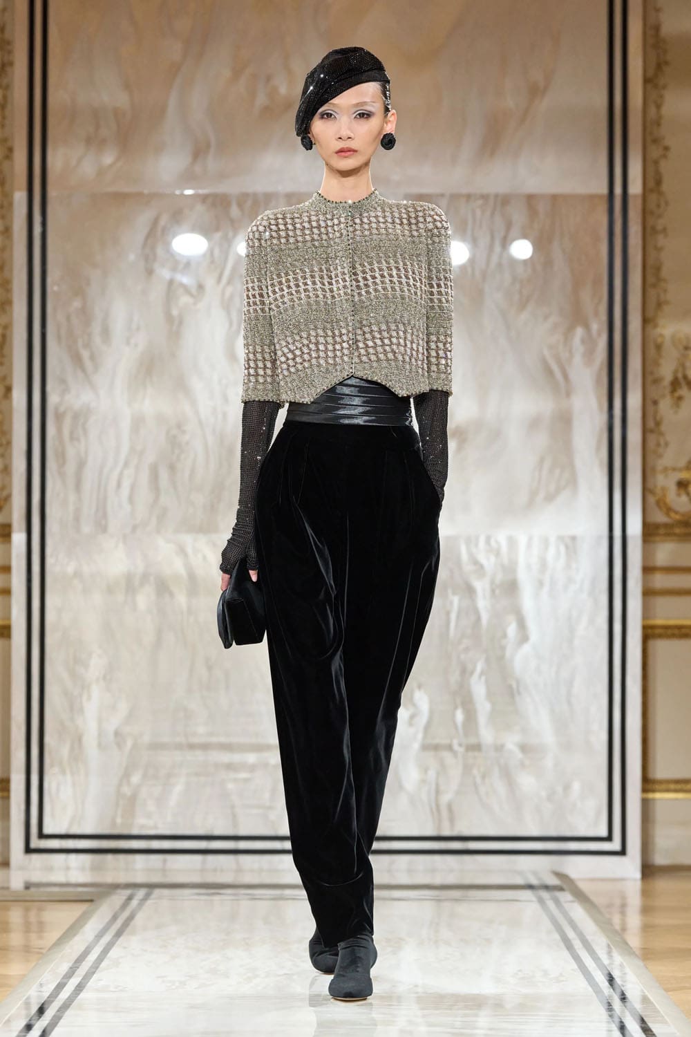 Armani Privè Autunno Inverno 2025 2026 Haute Couture Runway Magazine (35)