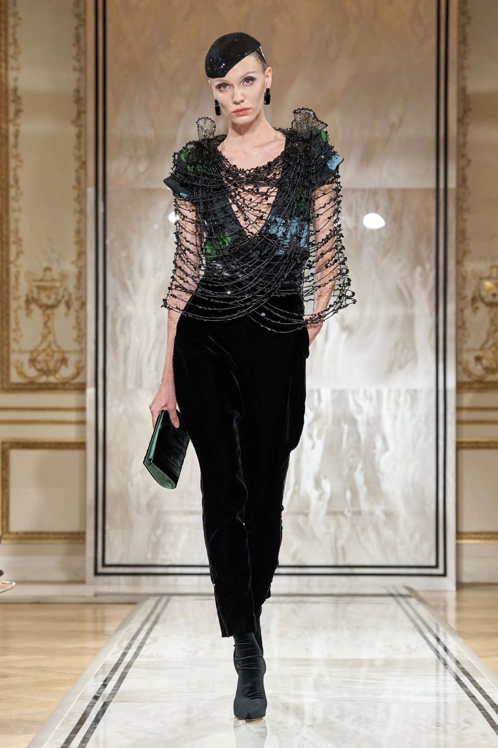 Armani Privè Autunno Inverno 2025 2026 Haute Couture Runway Magazine (4)