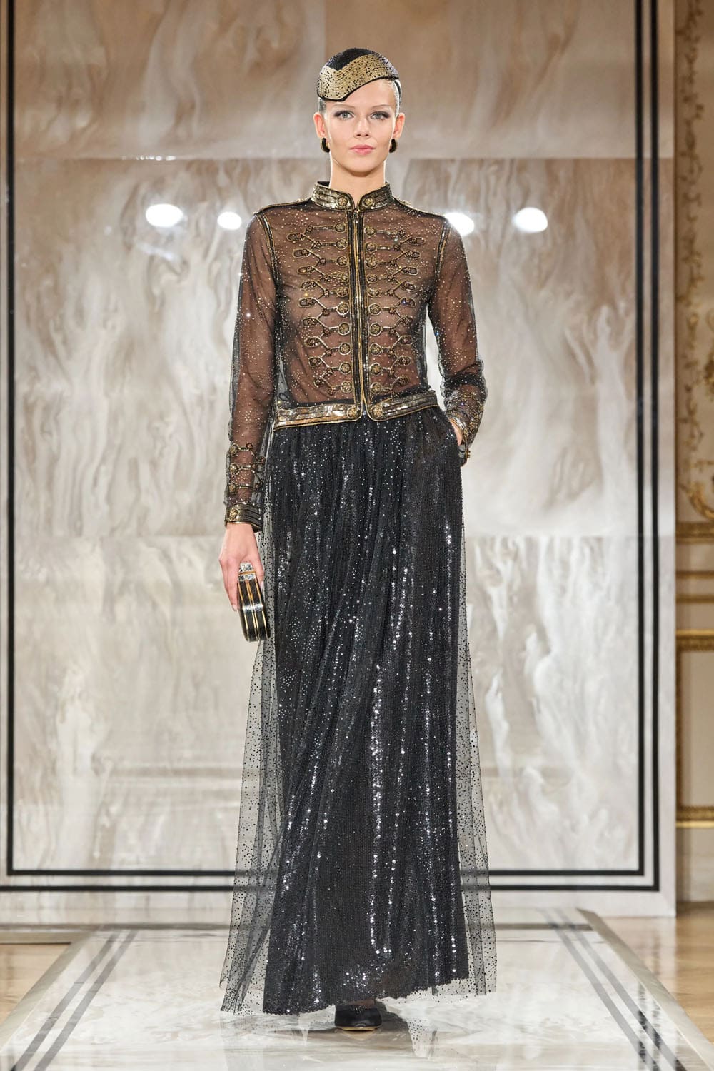 Armani Privè Autunno Inverno 2025 2026 Haute Couture Runway Magazine (41)