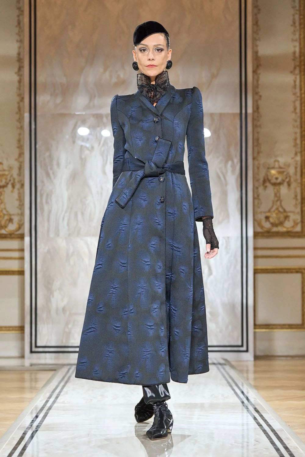 Armani Privè Autunno Inverno 2025 2026 Haute Couture Runway Magazine (5)