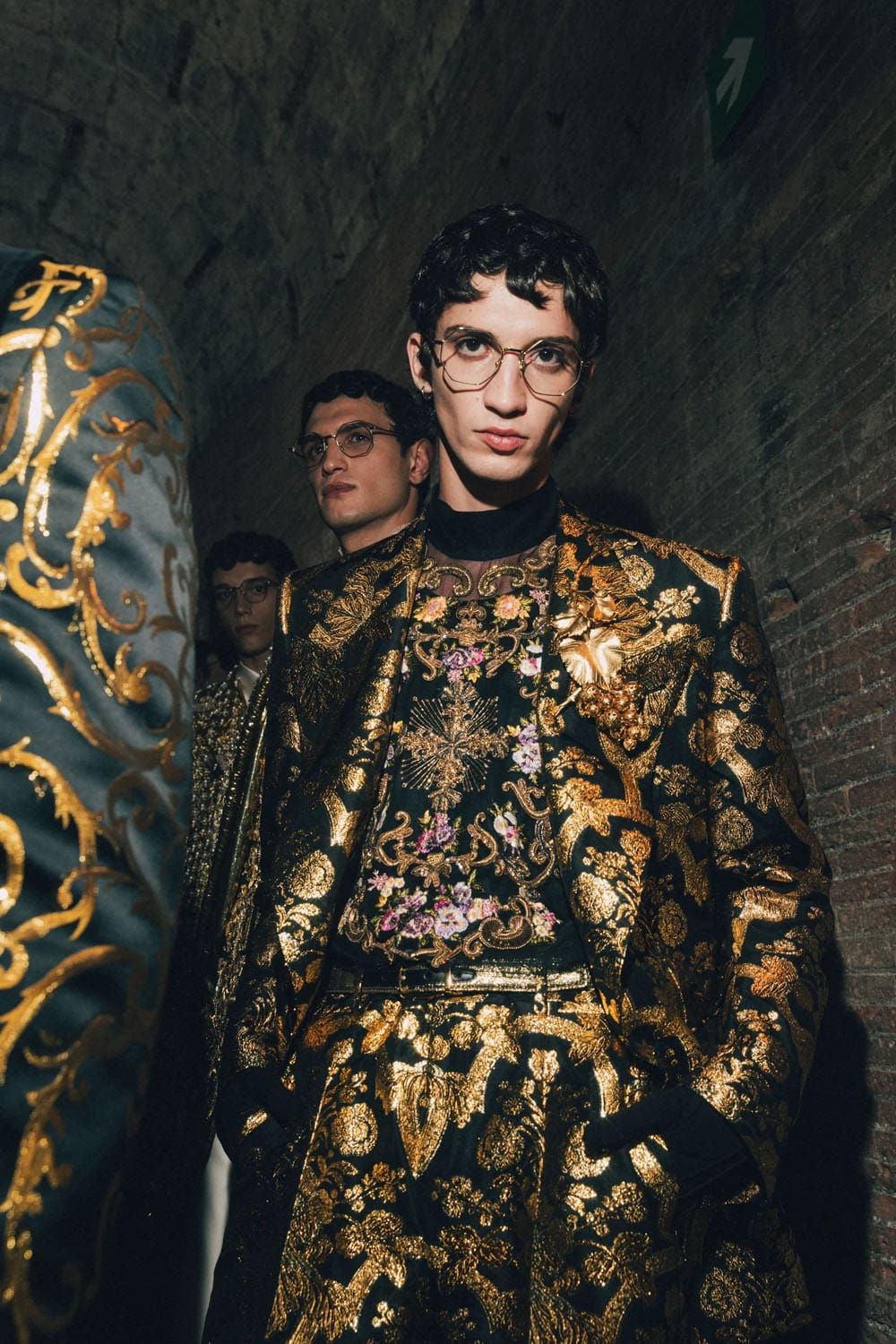 Dolce Gabbana Alta Sartoria 2025 罗马 后台 Runway 杂志(7)