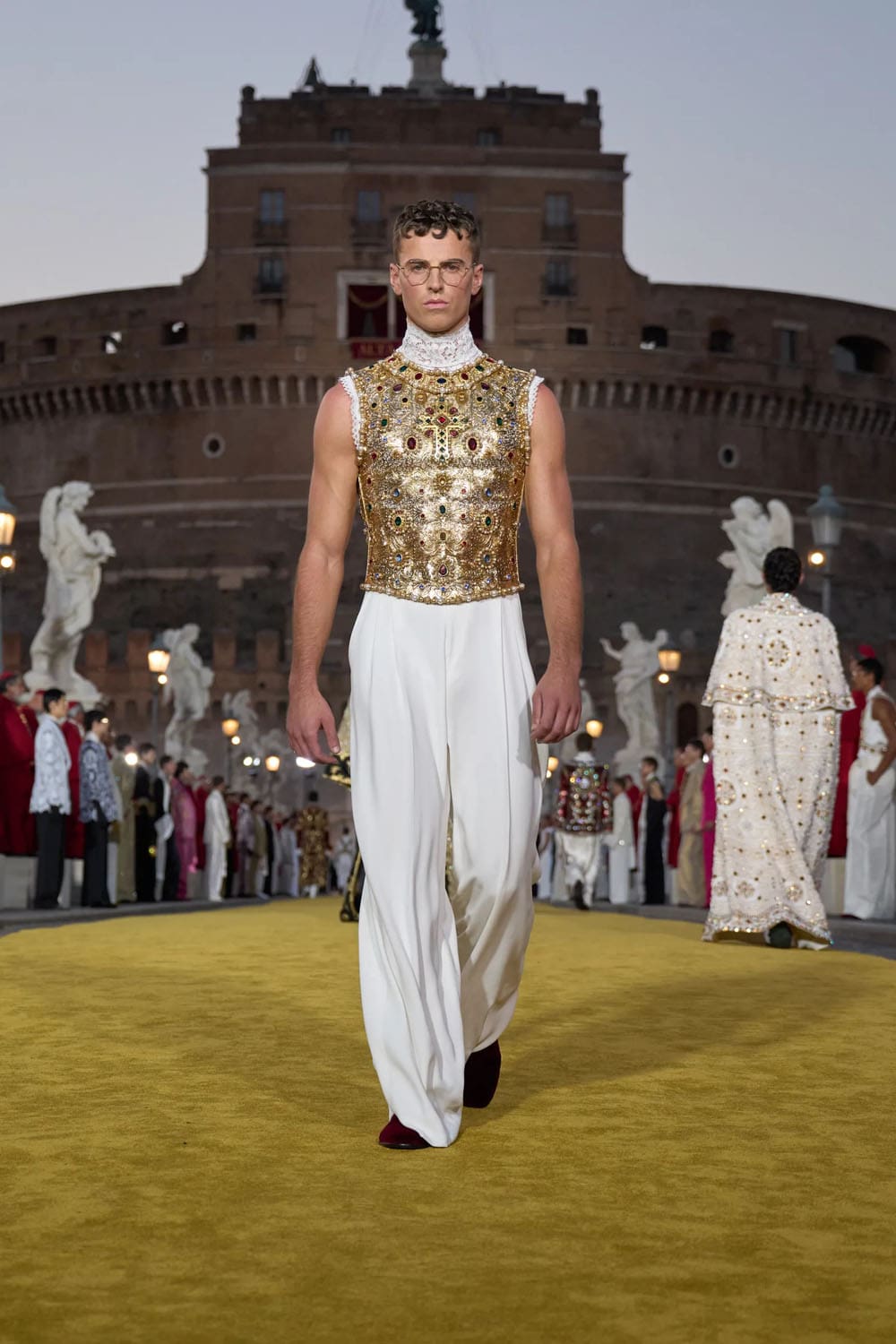 Dolce Gabbana Alta Sartoria 2025 罗马 Runway 杂志(12)
