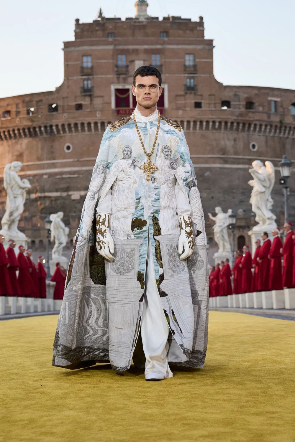 Dolce Gabbana Alta Sartoria 2025 罗马 Runway 杂志(2)