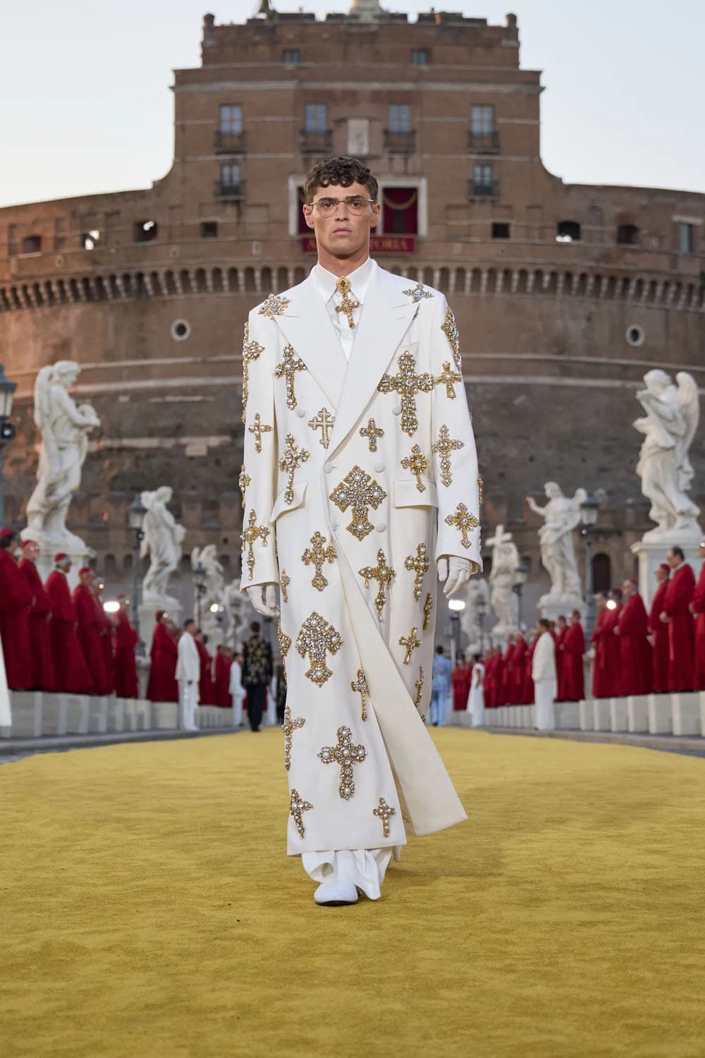 Dolce Gabbana Alta Sartoria 2025 罗马 Runway 杂志(5)
