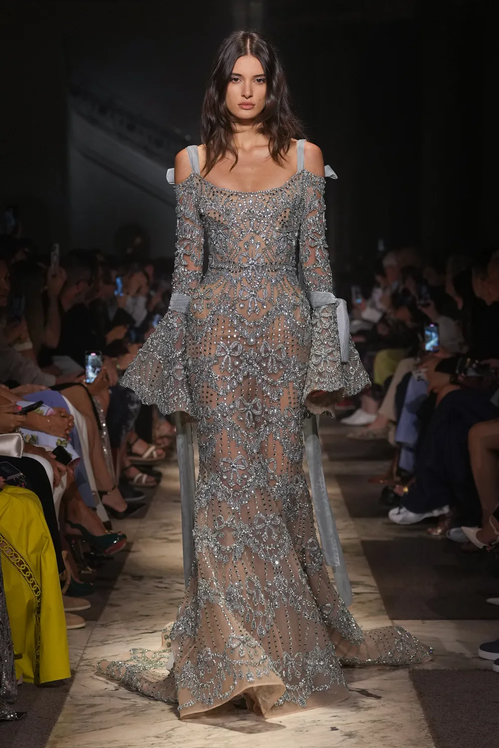 Elie Saab 2025 秋冬 2026 高级定制系列 Runway 杂志(24)