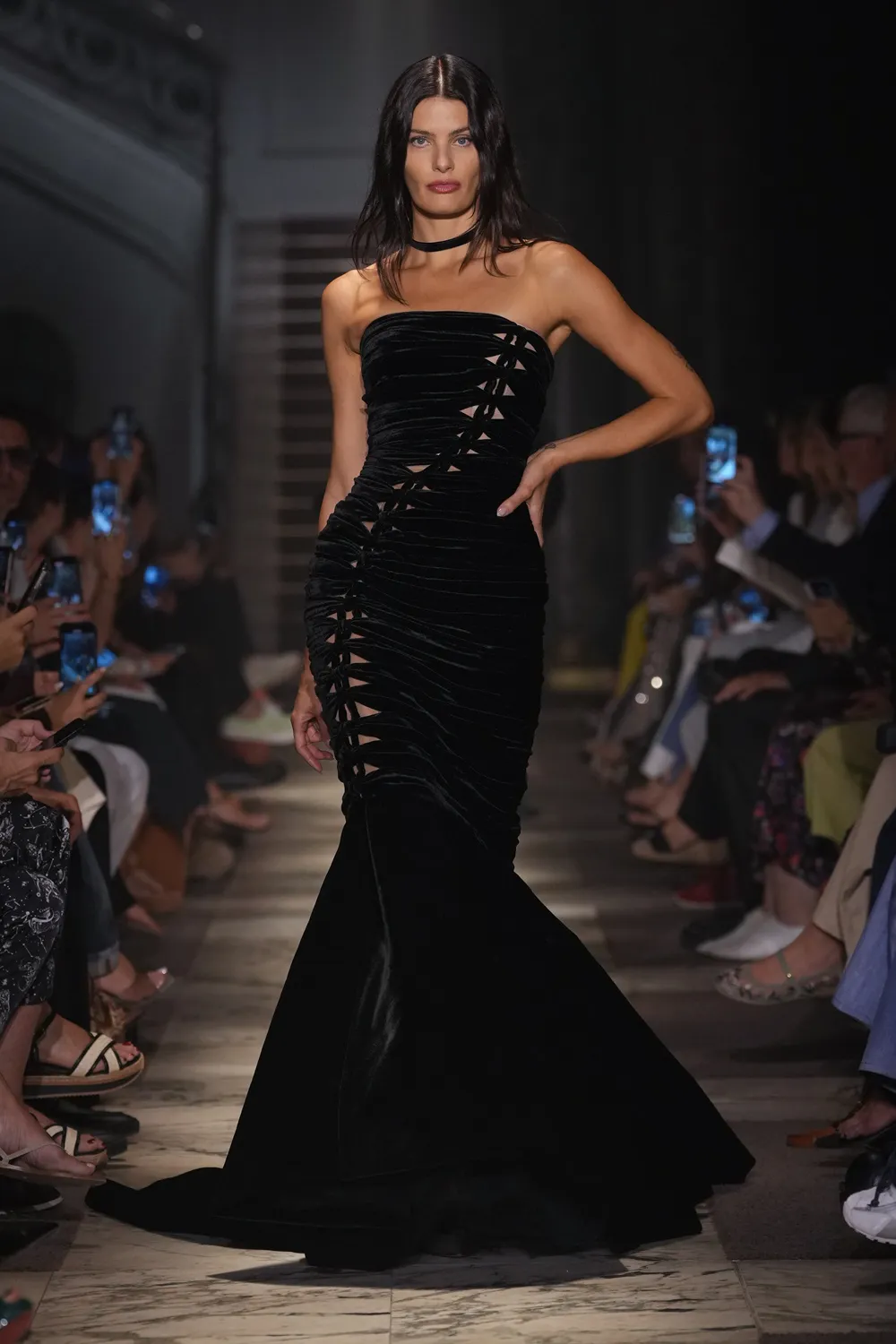Elie Saab 2025 秋冬 2026 高级定制系列 Runway 杂志(4)