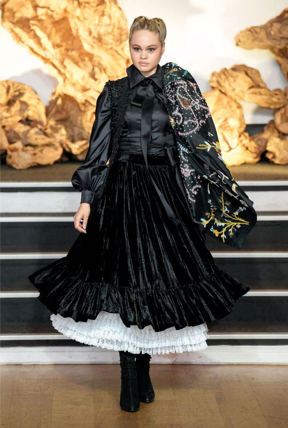 フランク・ソルビエ 2025年秋冬 2026年オートクチュール Runway 雑誌(9)