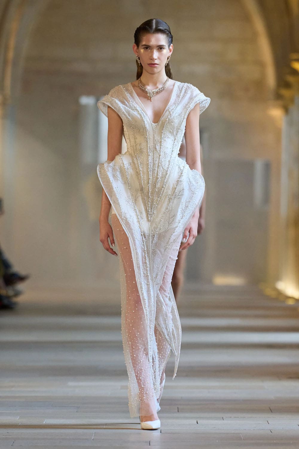 Rahul Mishra Outono Inverno 2025 2026 Alta Costura Runway Revista (2)