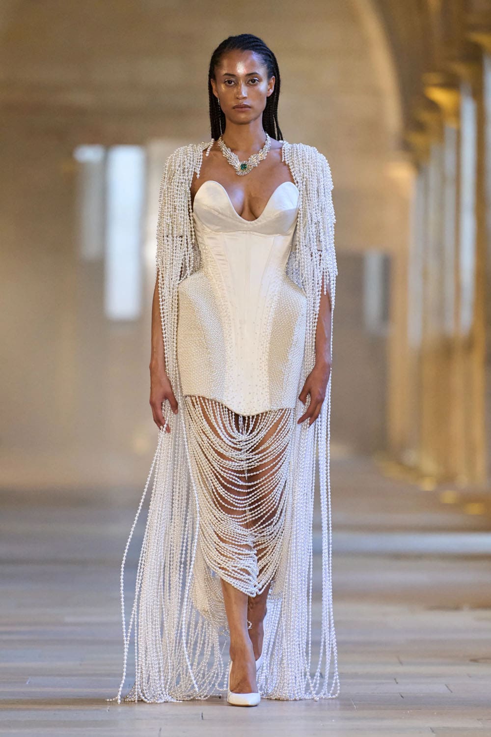 Rahul Mishra Outono Inverno 2025 2026 Alta Costura Runway Revista (27)