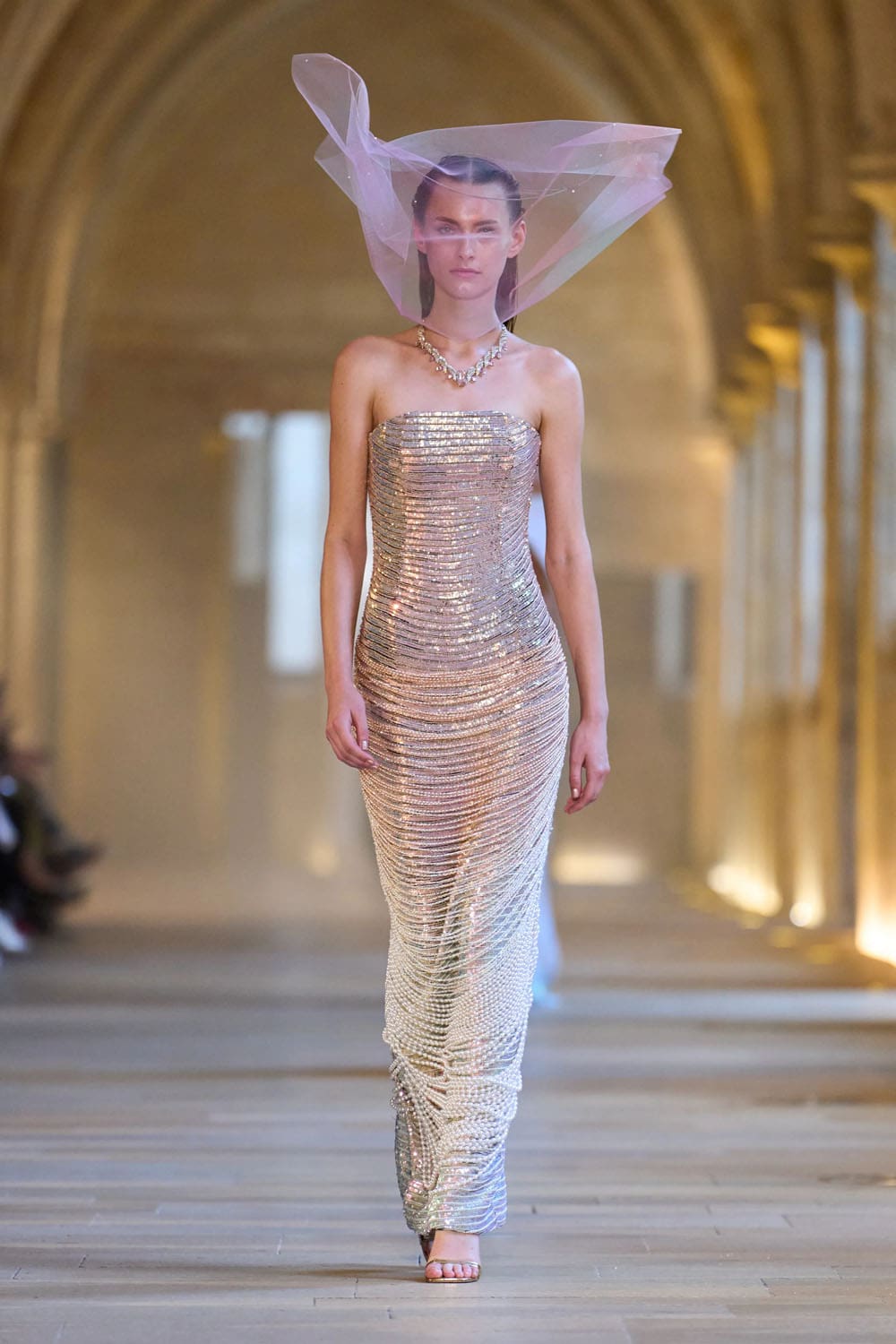 Rahul Mishra Outono Inverno 2025 2026 Alta Costura Runway Revista (29)