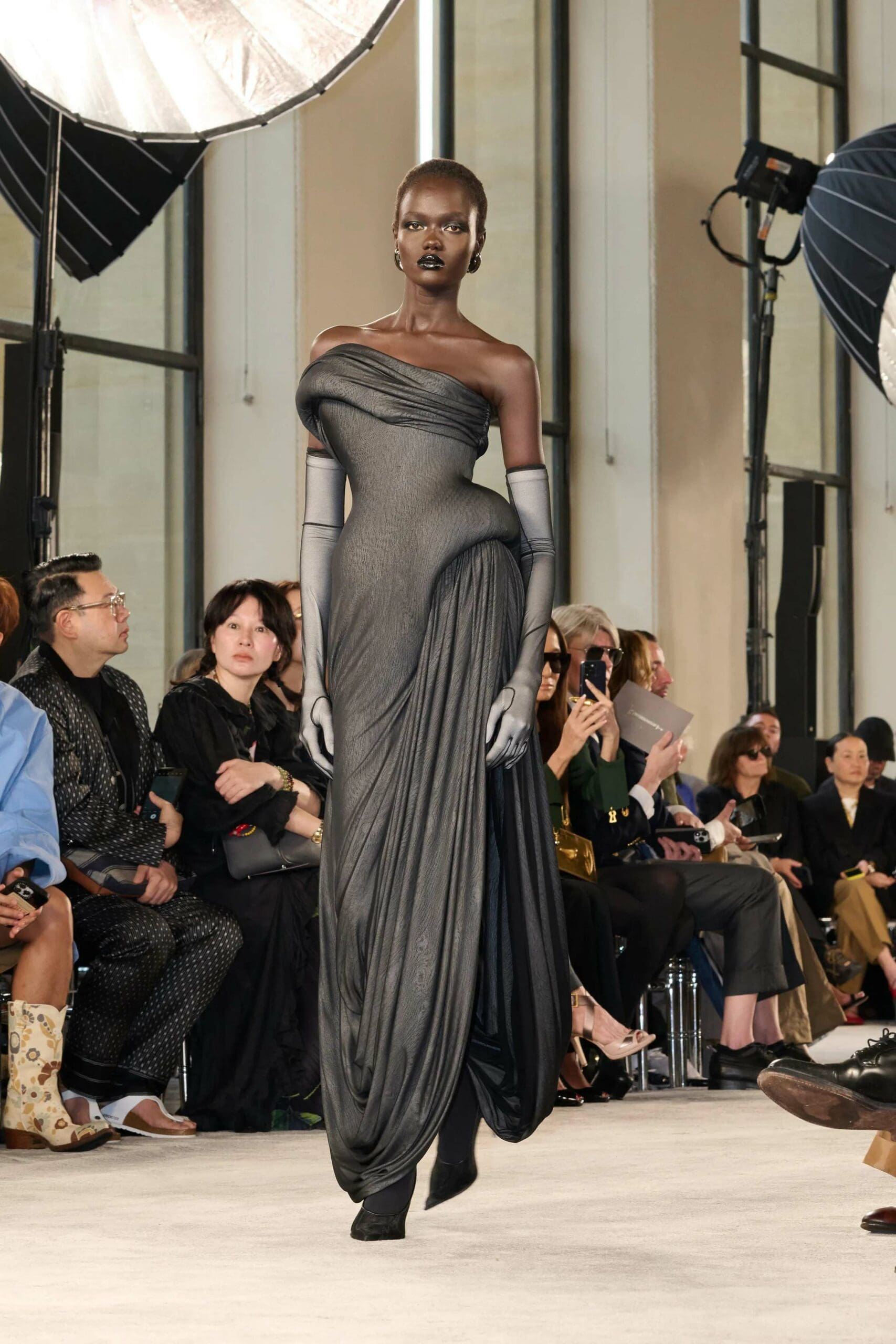 Schiaparelli Autunno Inverno 2025 2026 Runway Magazine (11)