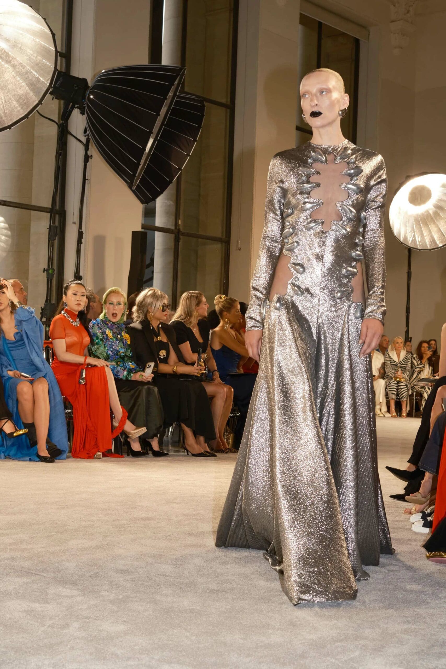 Schiaparelli Autunno Inverno 2025 2026 Runway Magazine (12)