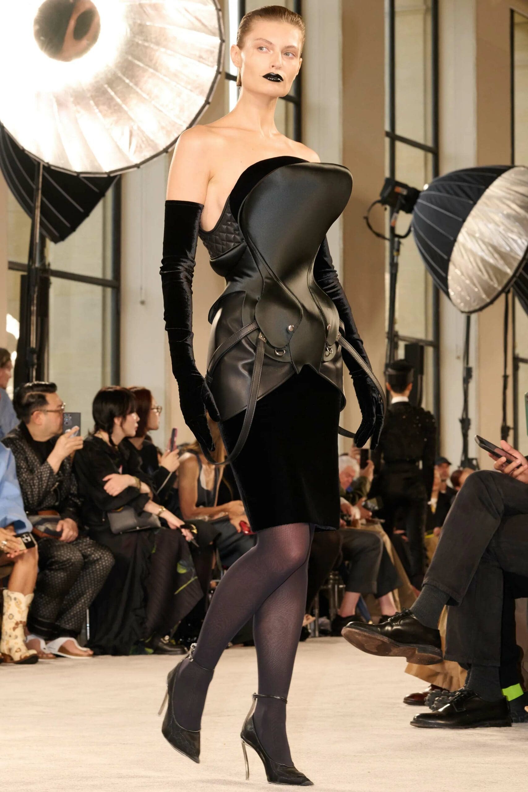Schiaparelli Autunno Inverno 2025 2026 Runway Magazine (26)