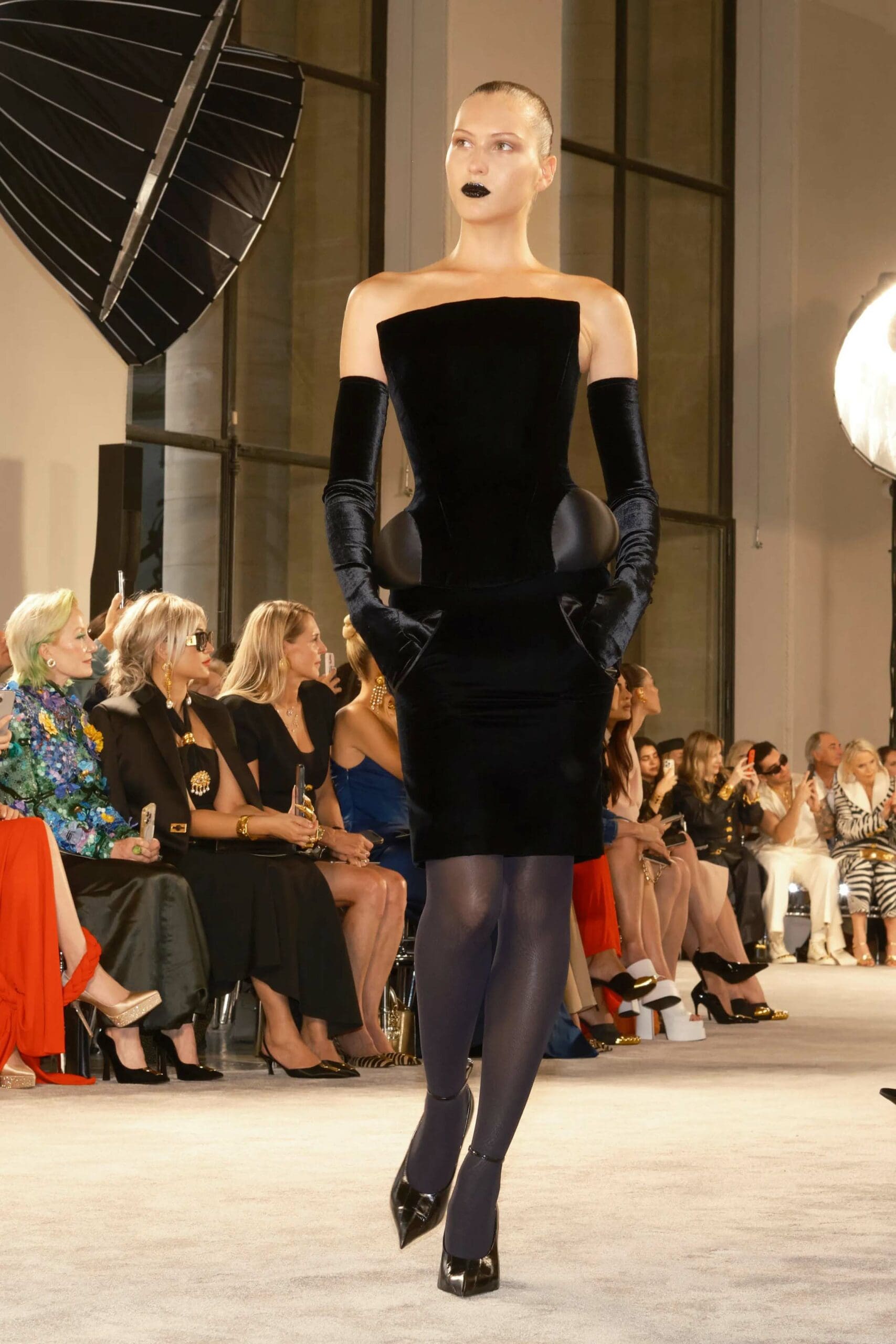 Schiaparelli Autunno Inverno 2025 2026 Runway Magazine (5)