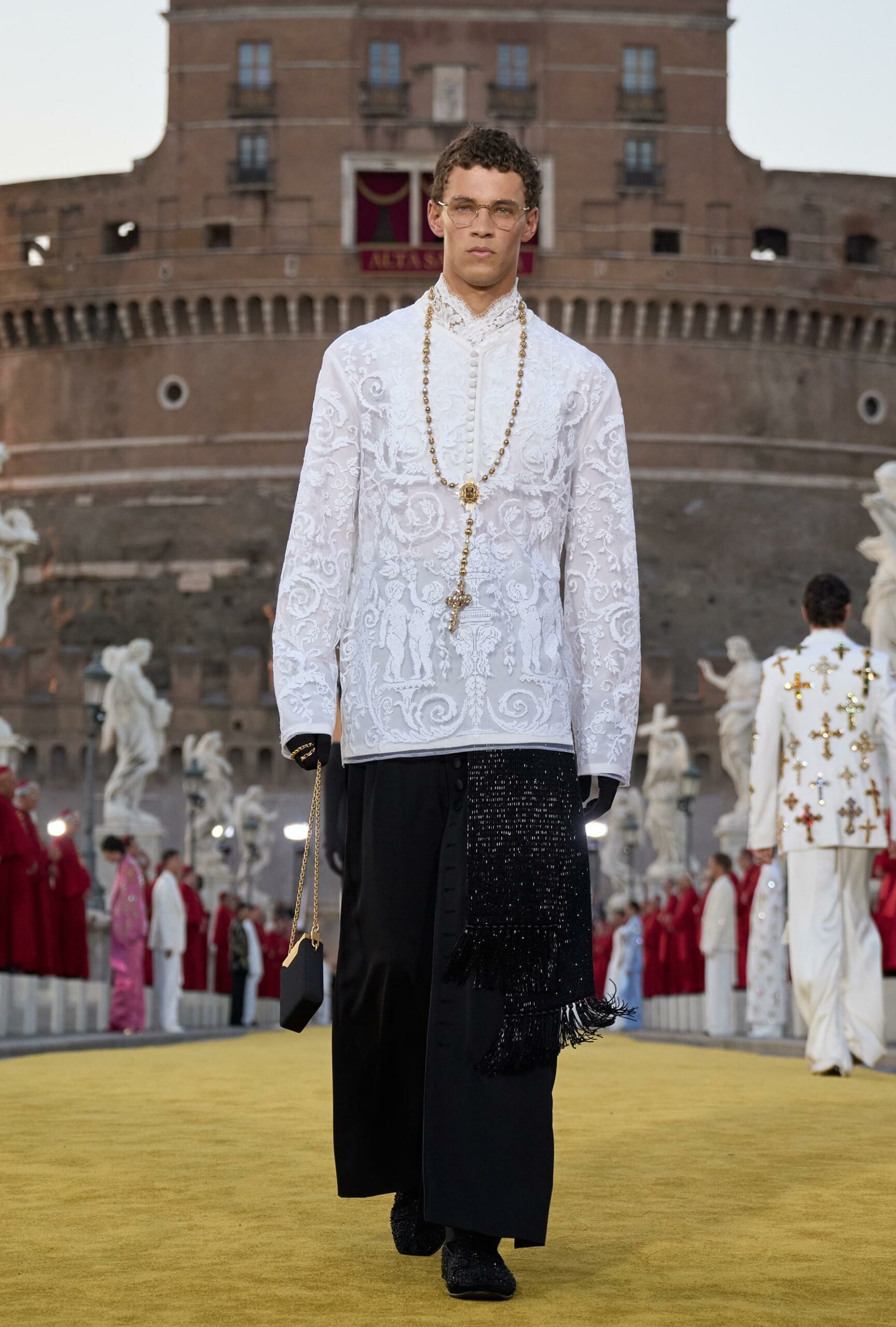 Dolce Gabbana Alta Sartoria 2025 高级牧师 Runway 杂志 02 (21)