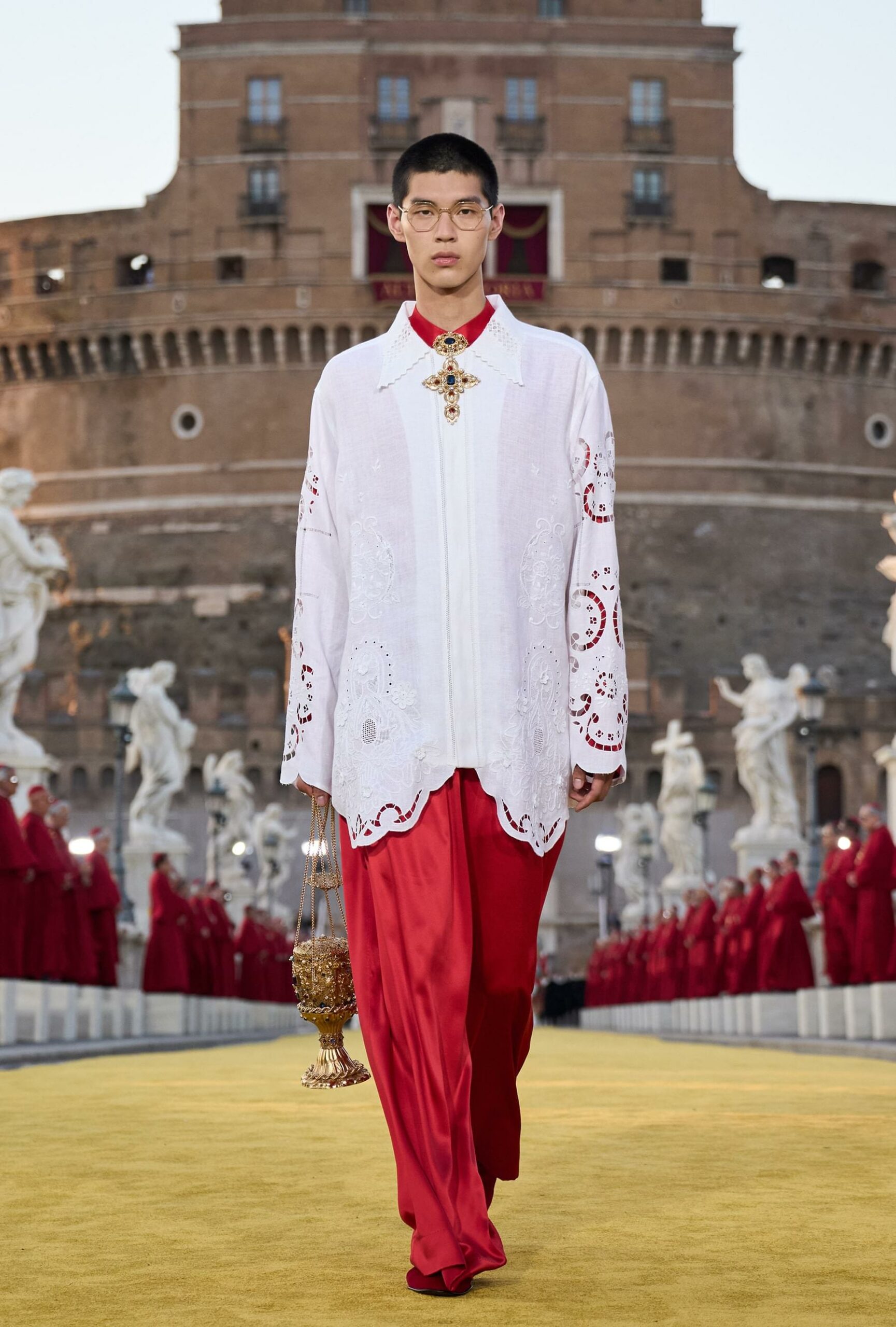 Dolce Gabbana Alta Sartoria 2025 高级牧师 Runway 杂志 02 (3)