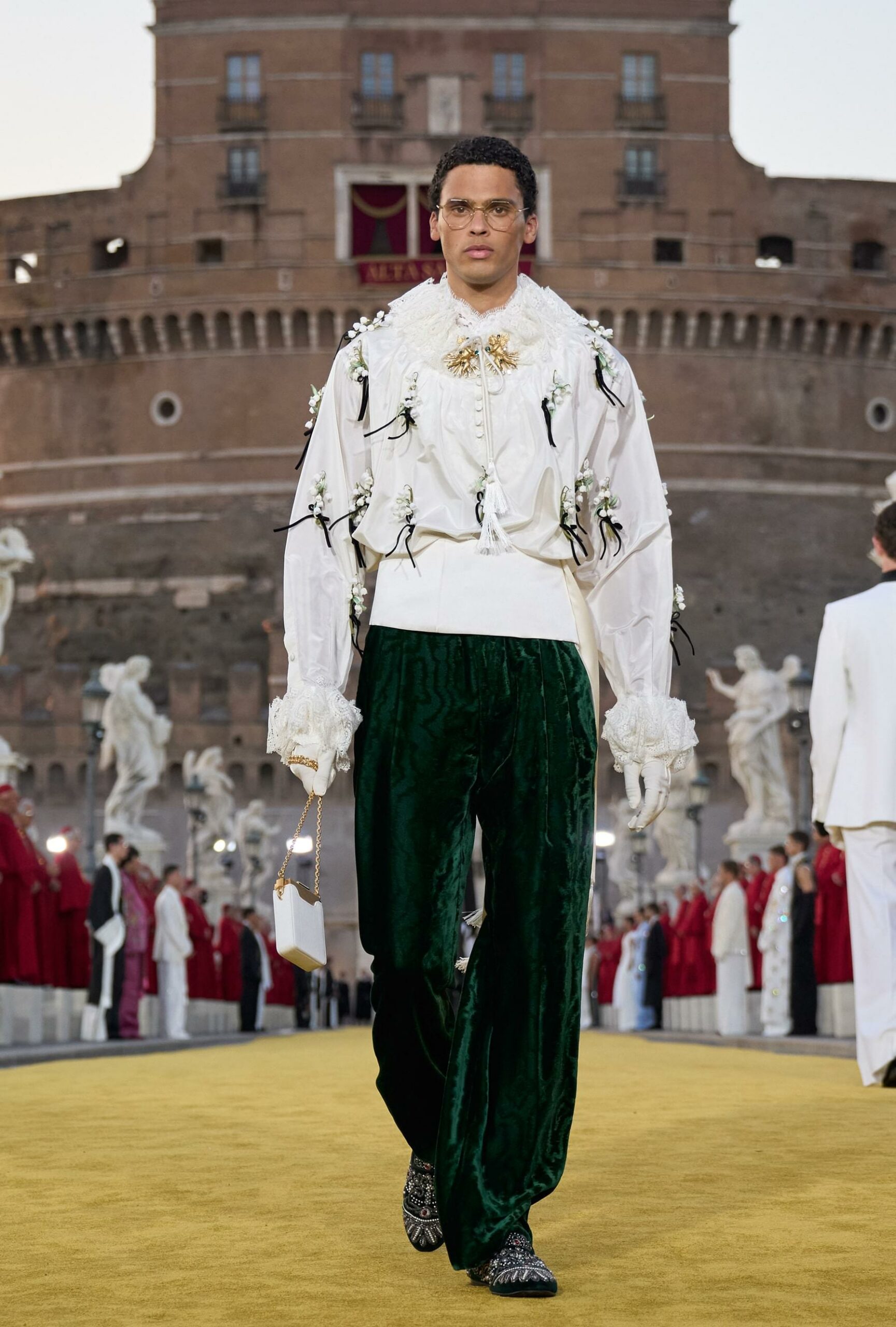 Dolce Gabbana Alta Sartoria 2025 高级牧师 Runway 杂志 02 (33)