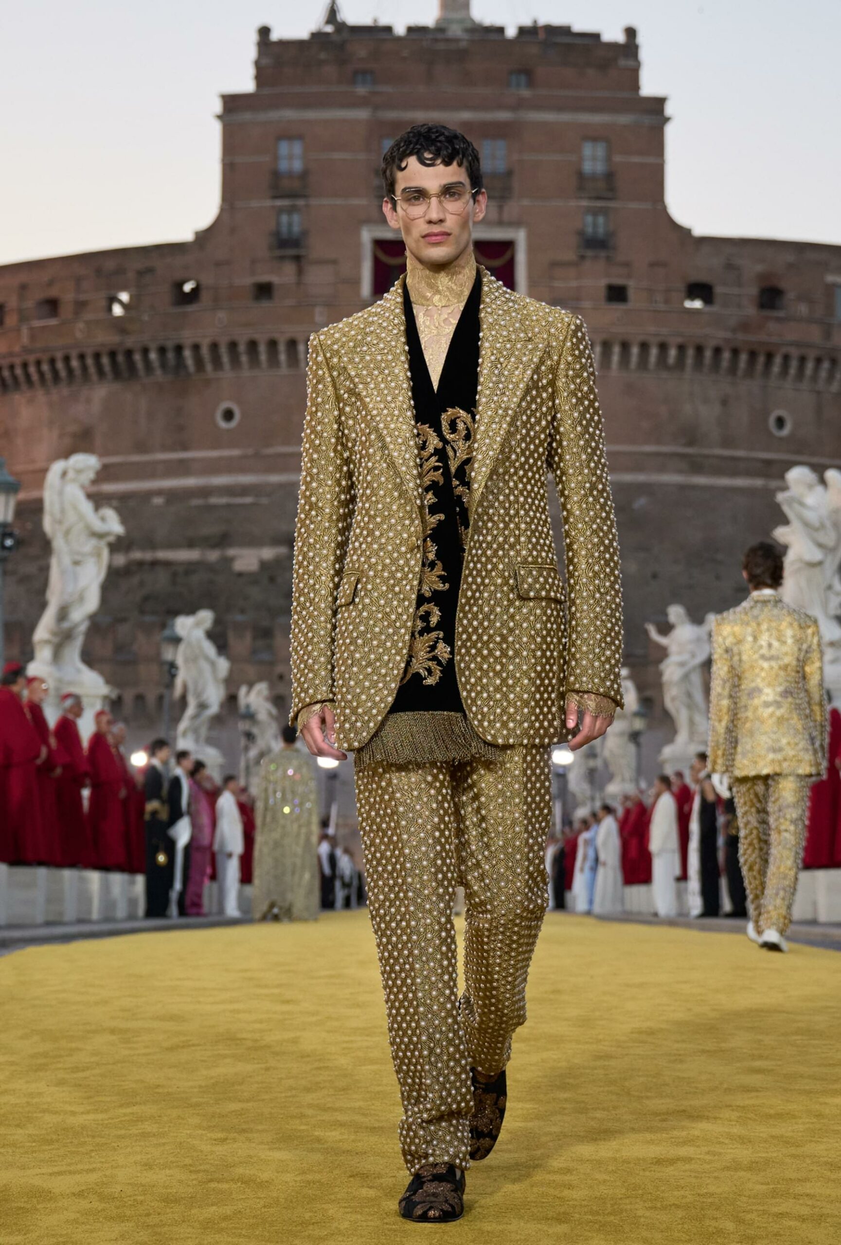 Dolce Gabbana Alta Sartoria 2025 高级牧师 Runway 杂志 02 (46)