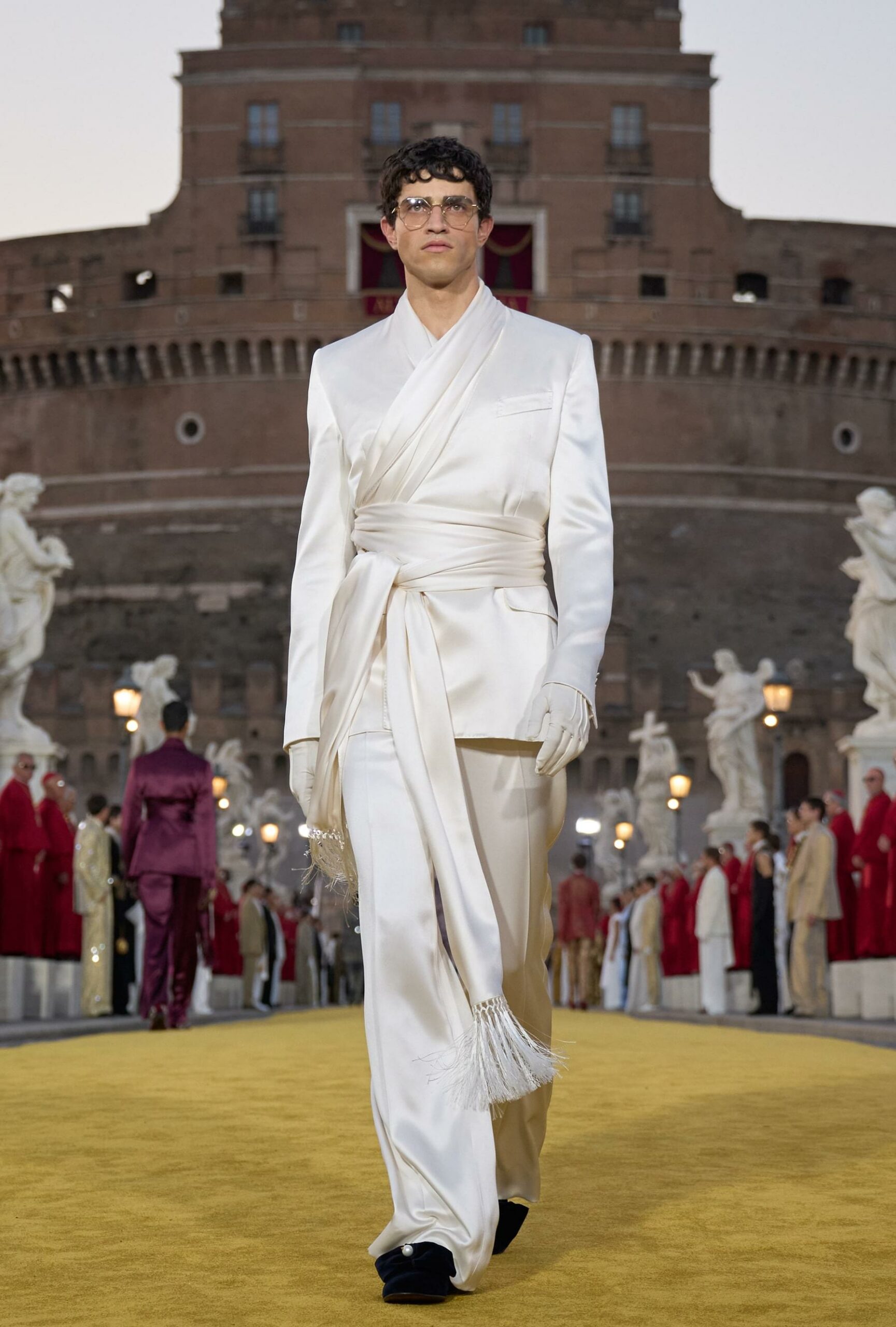 Dolce Gabbana Alta Sartoria 2025 高级牧师 Runway 杂志 02 (55)