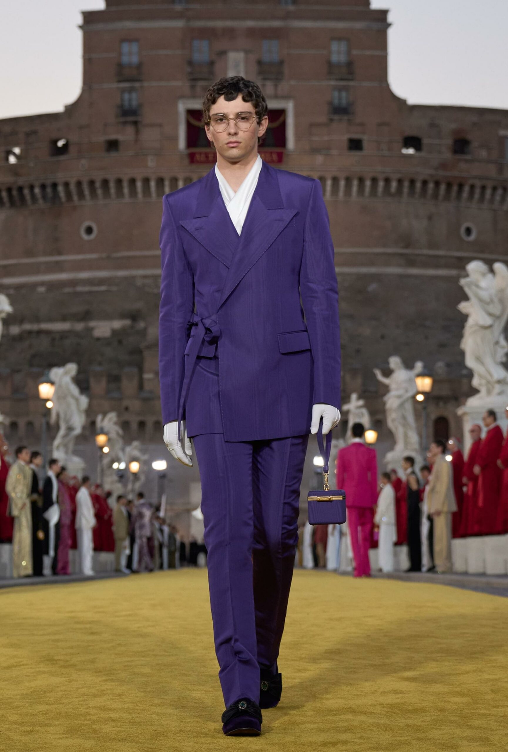 Dolce Gabbana Alta Sartoria 2025 高级牧师 Runway 杂志 02 (59)