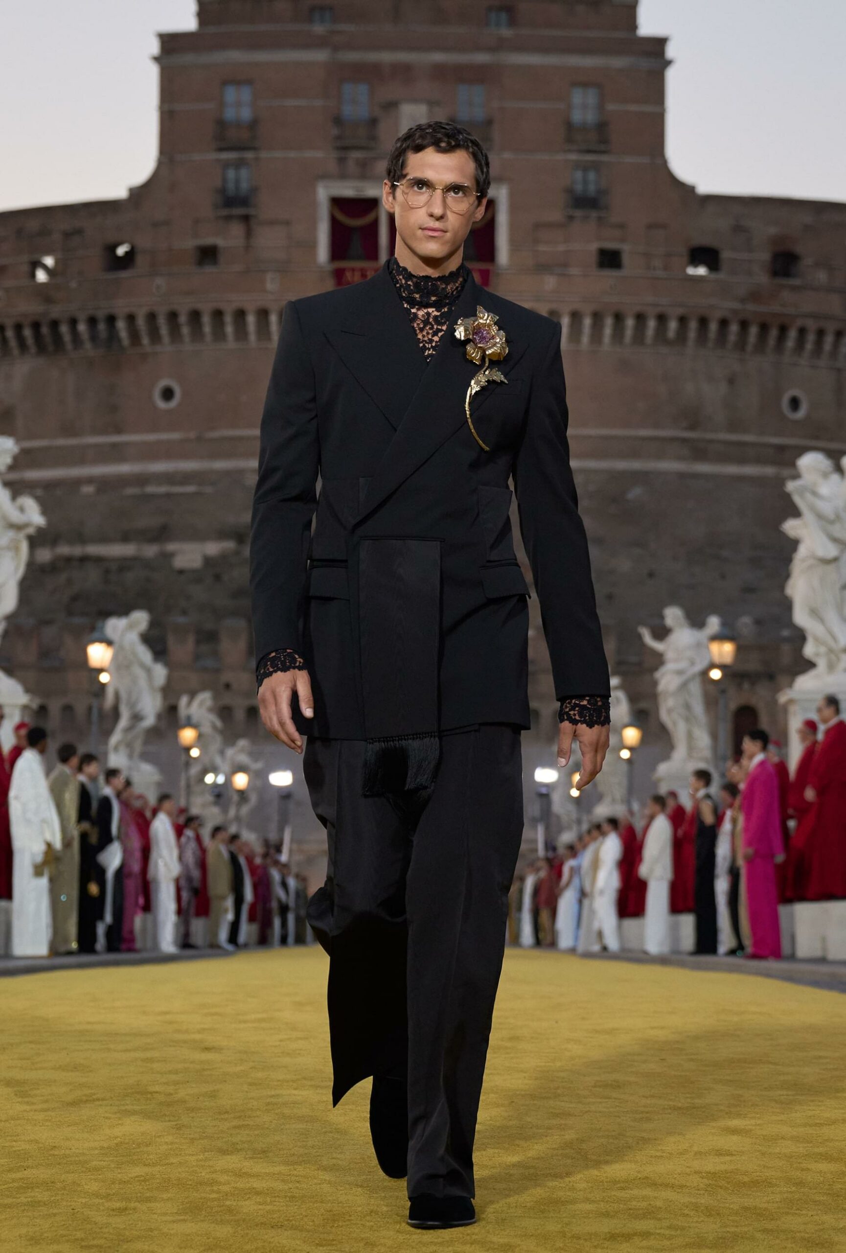 Dolce Gabbana Alta Sartoria 2025 高级牧师 Runway 杂志 02 (61)