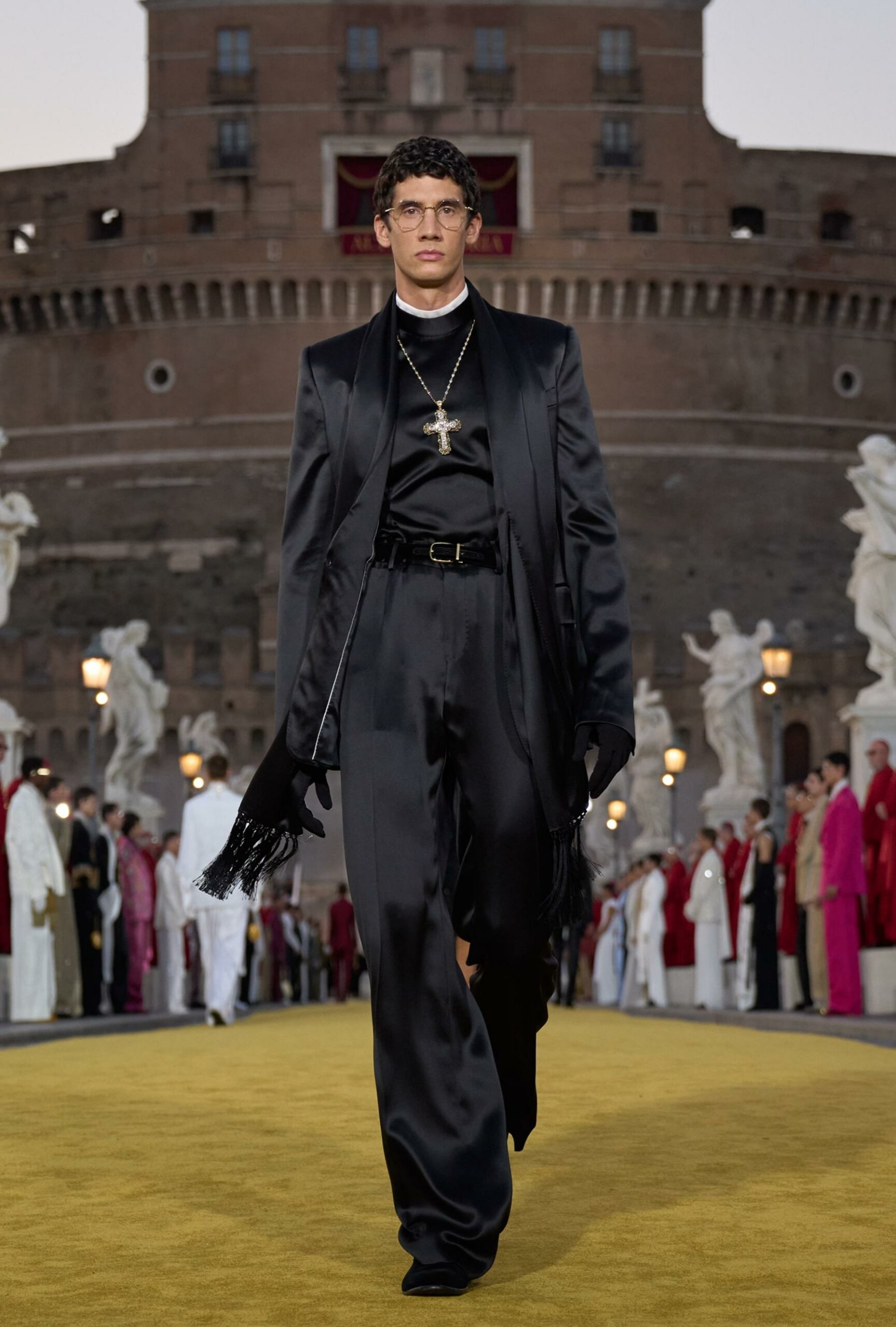 Dolce Gabbana Alta Sartoria 2025 高级牧师 Runway 杂志 02 (65)