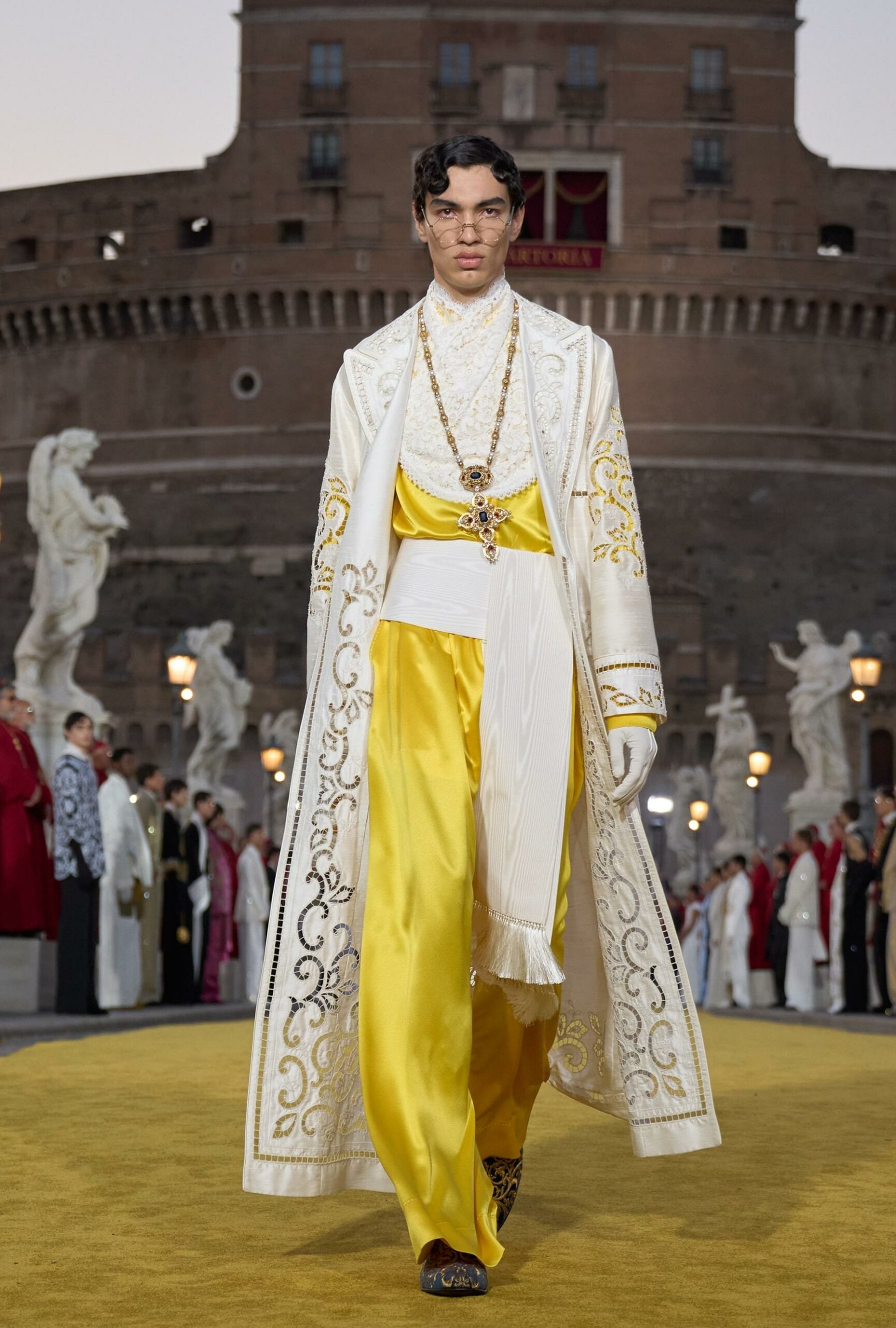 Dolce Gabbana Alta Sartoria 2025 高级牧师 Runway 杂志 02 (68)
