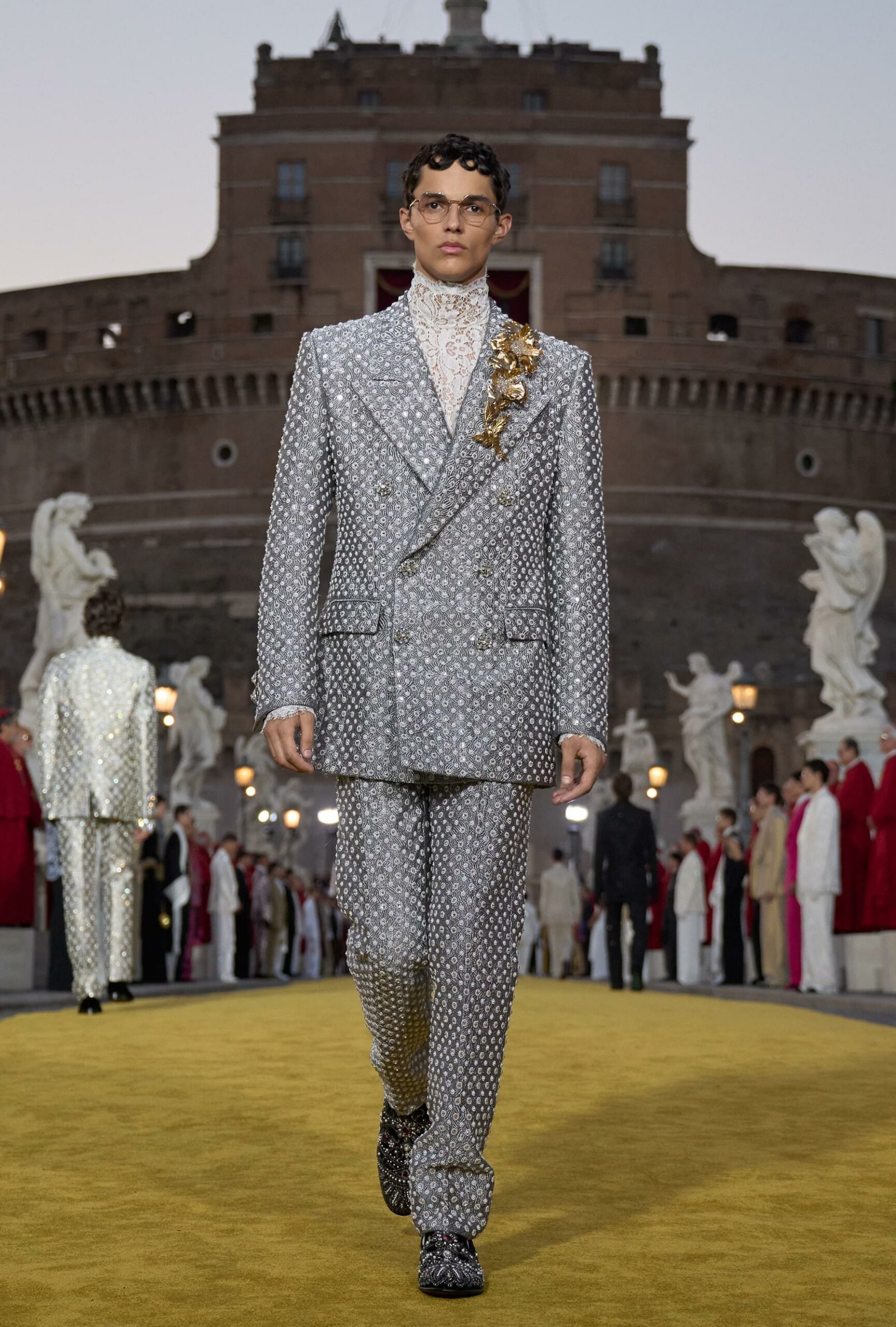 Dolce Gabbana Alta Sartoria 2025 高级牧师 Runway 杂志 02 (73)