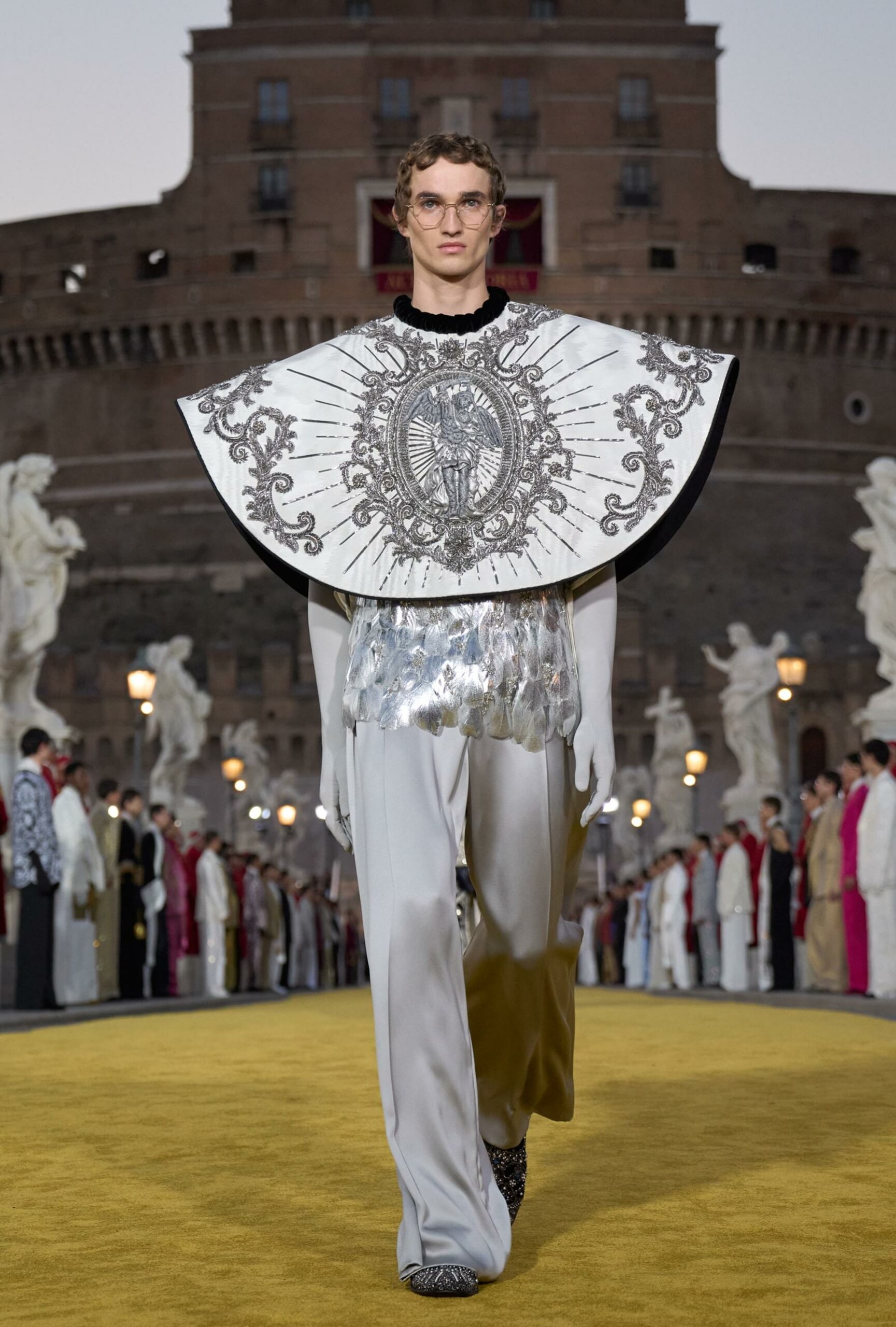 Dolce Gabbana Alta Sartoria 2025 高级牧师 Runway 杂志 02 (77)