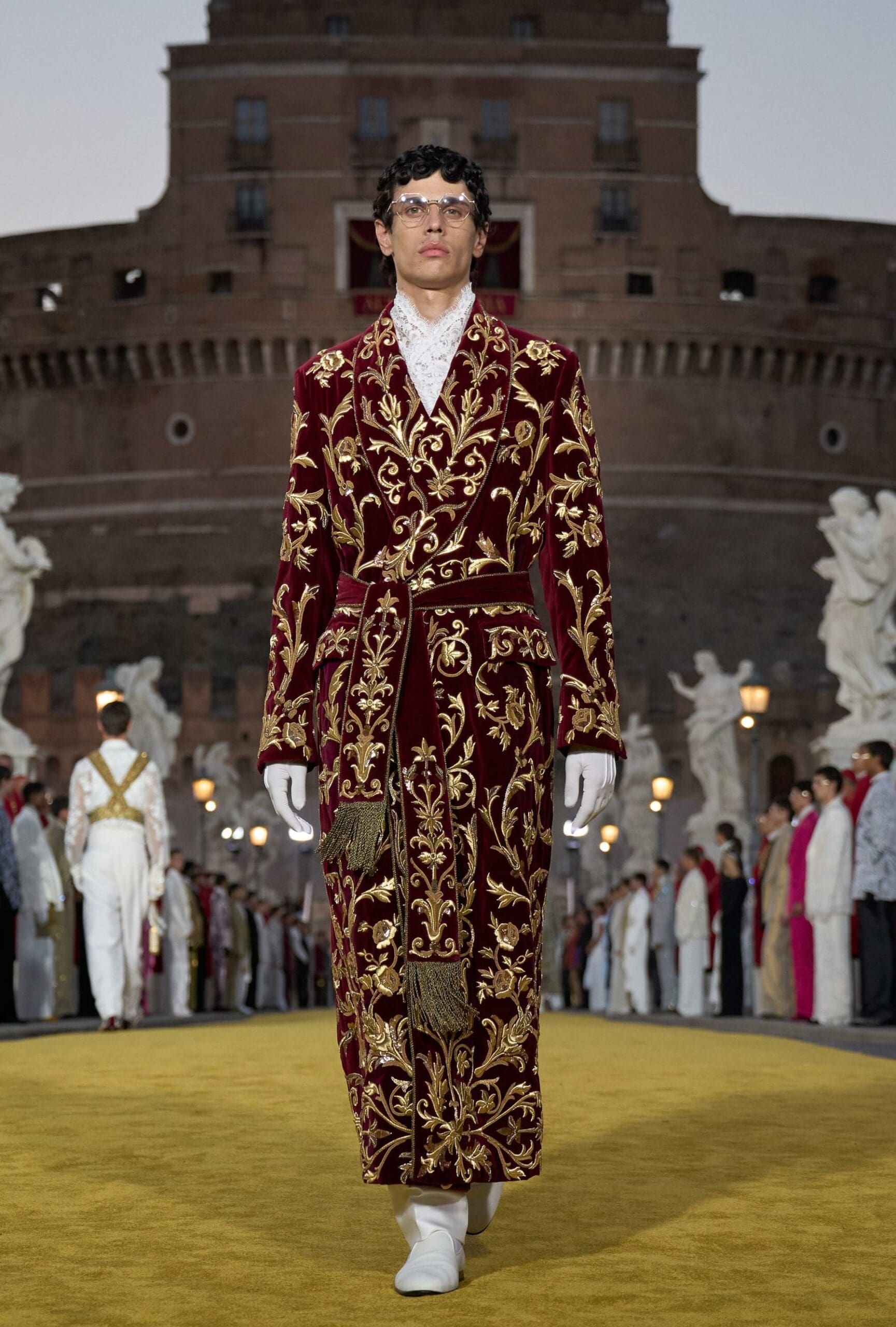Dolce Gabbana Alta Sartoria 2025 高级牧师 Runway 杂志 02 (82)