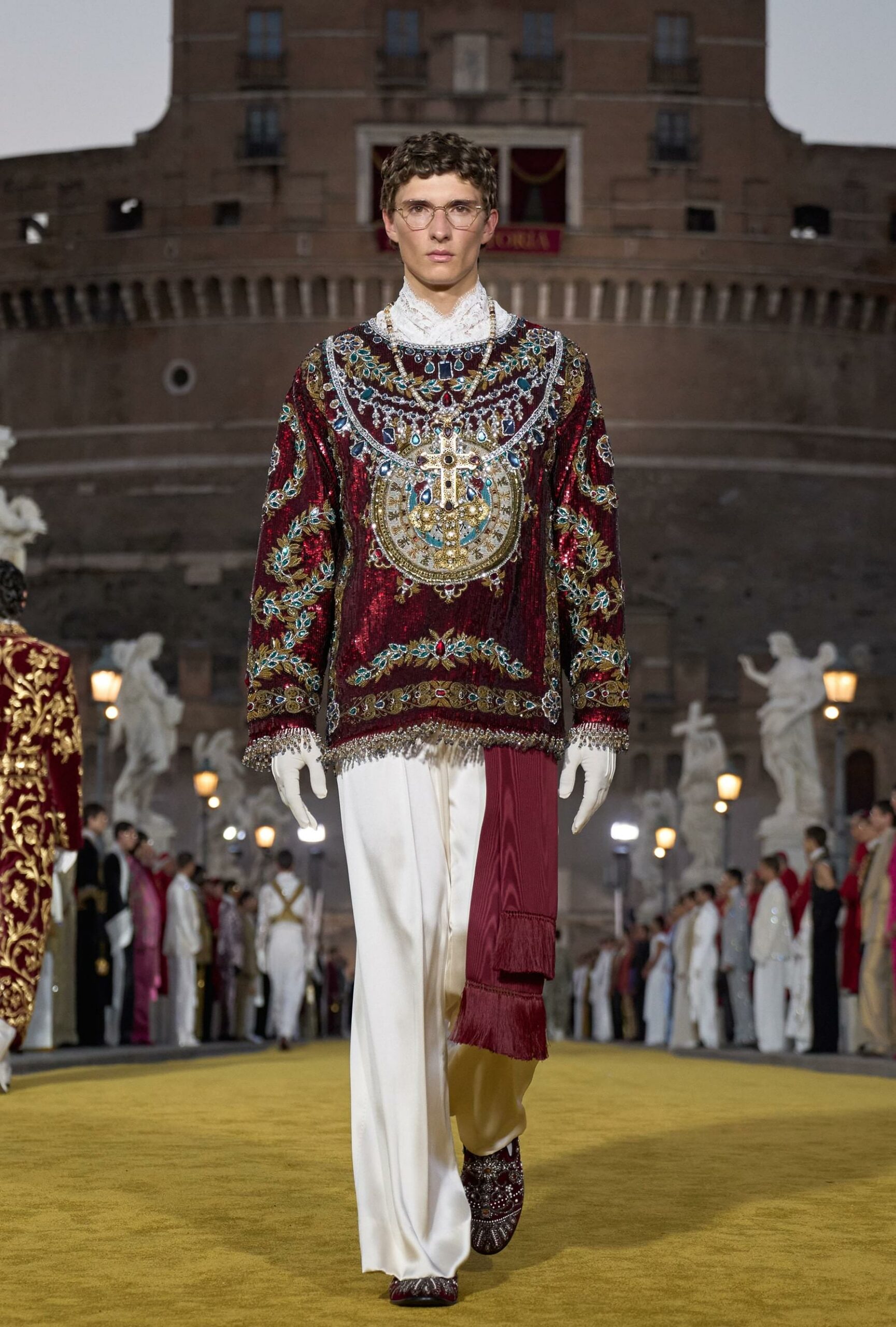 Dolce Gabbana Alta Sartoria 2025 高级牧师 Runway 杂志 02 (83)