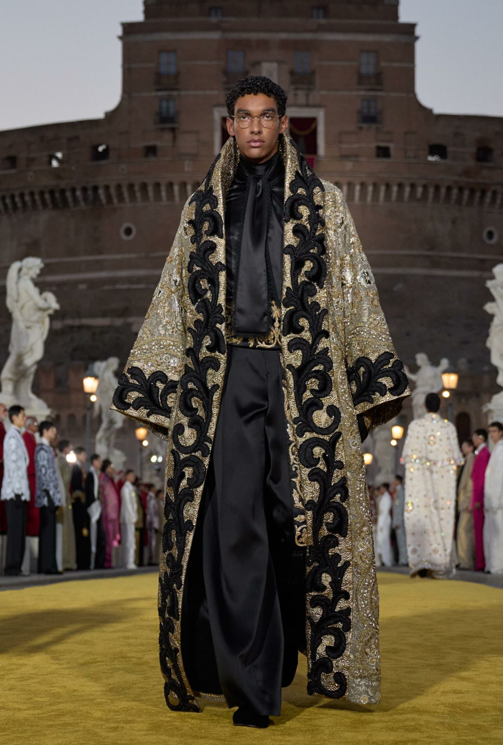 Dolce Gabbana Alta Sartoria 2025 高级牧师 Runway 杂志 02 (84)