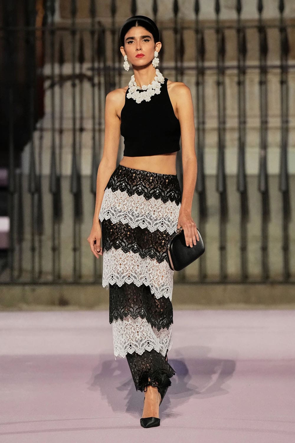 Carolina Herrera Spring Summer 2026 Madrid Runway Magazine (39)