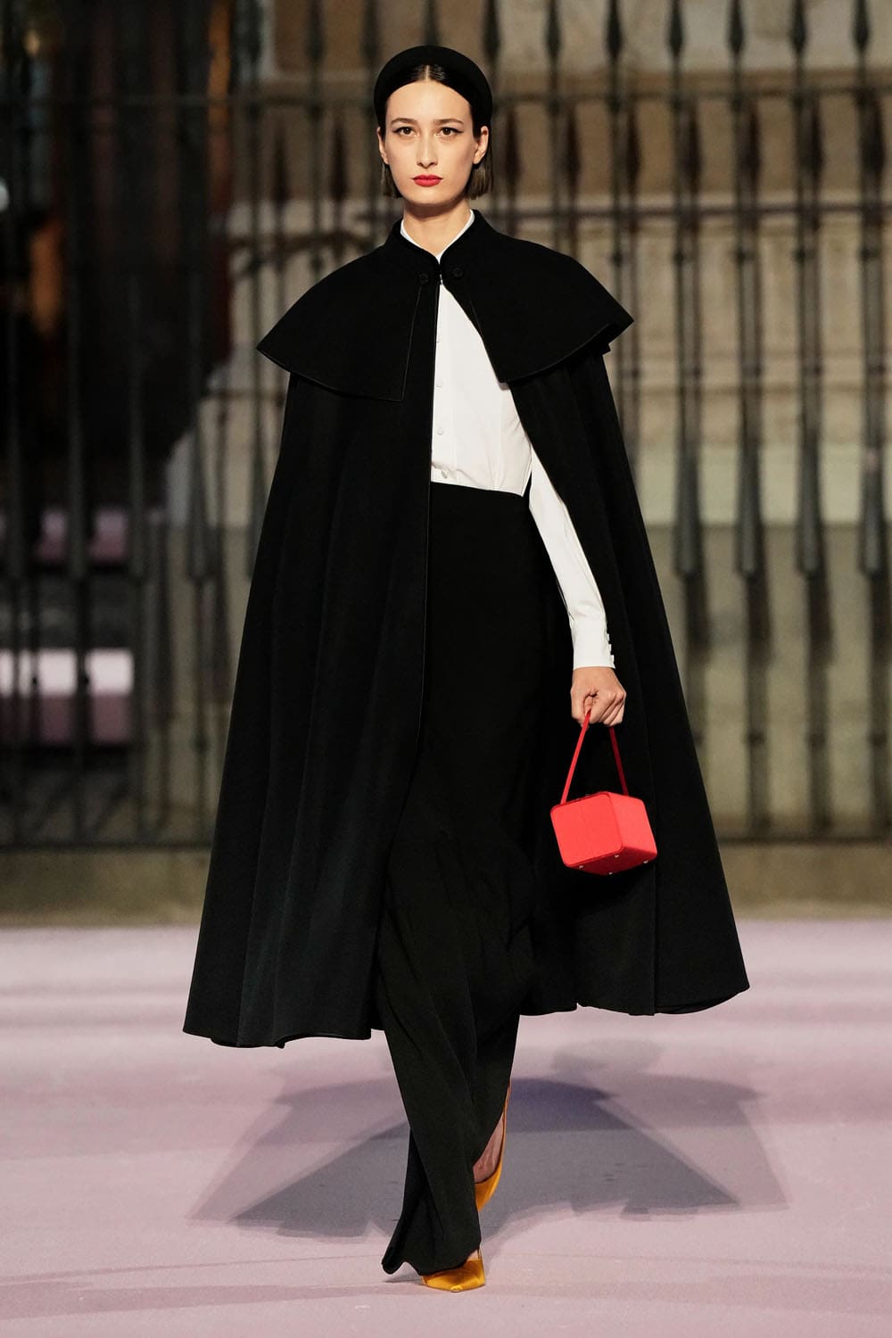 Carolina Herrera Spring Summer 2026 Madrid Runway Magazine (46)