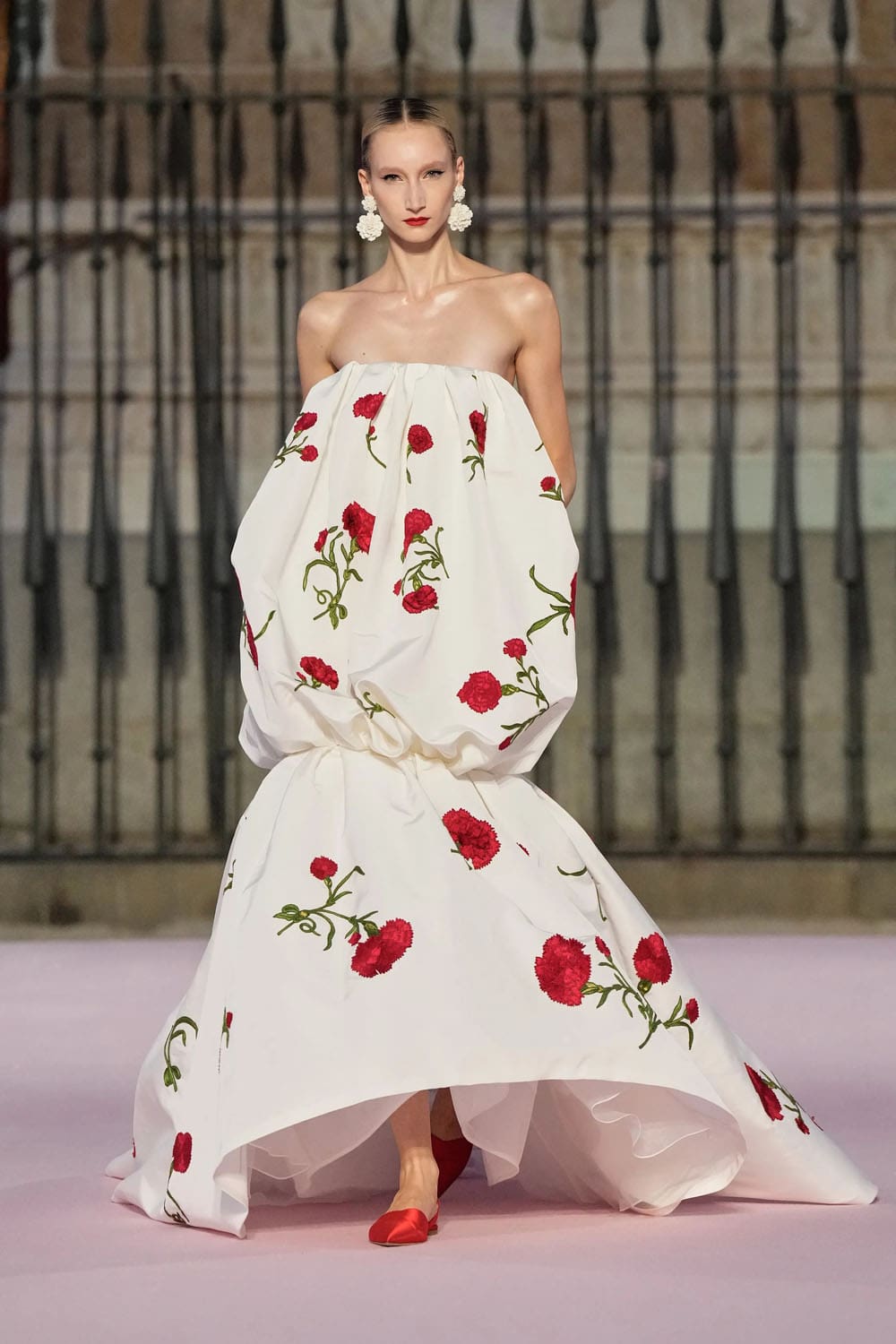 Carolina Herrera Spring Summer 2026 Madrid Runway Magazine (16)