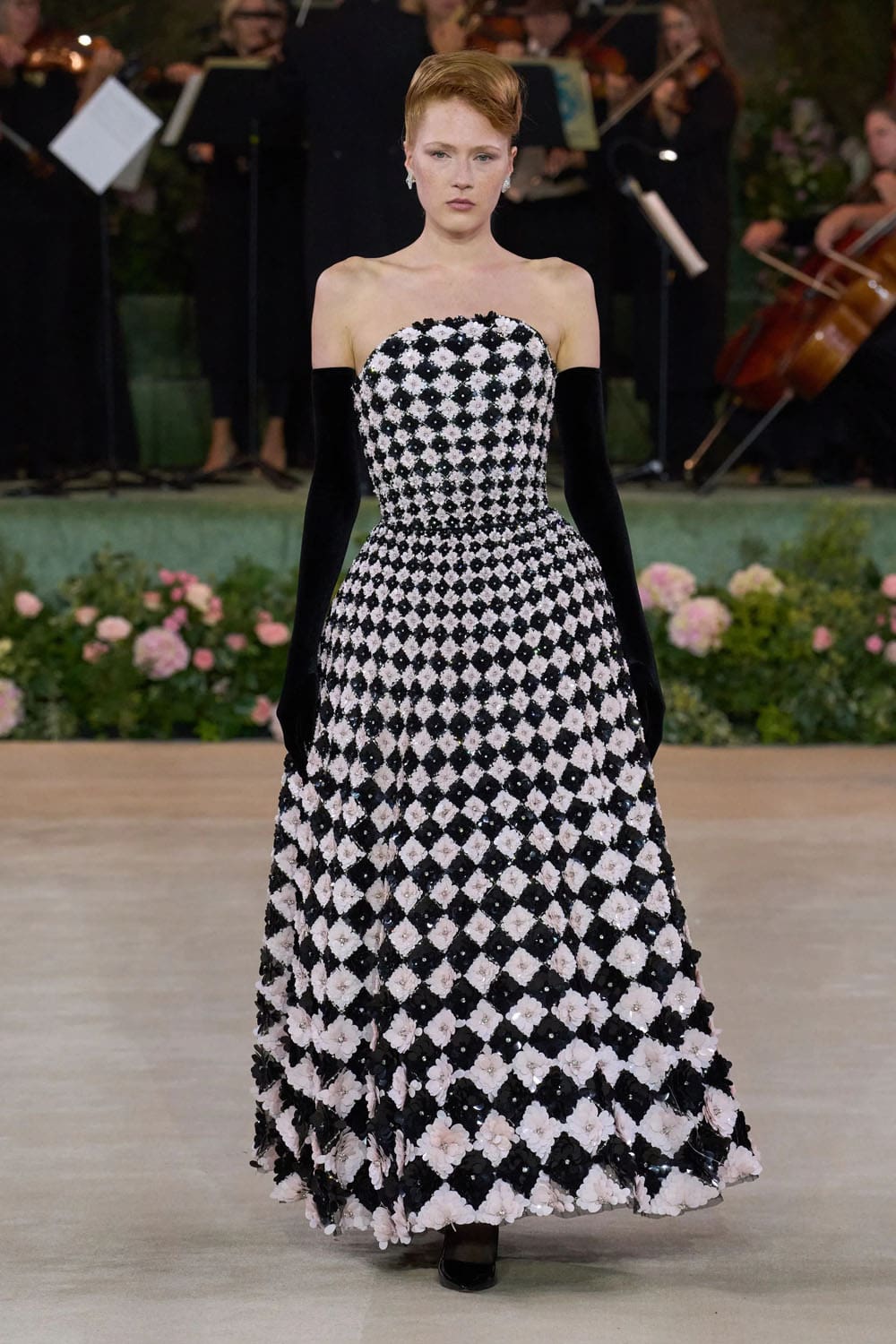 Richard Quinn Spring Summer 2026 London Runway Magazine (14)